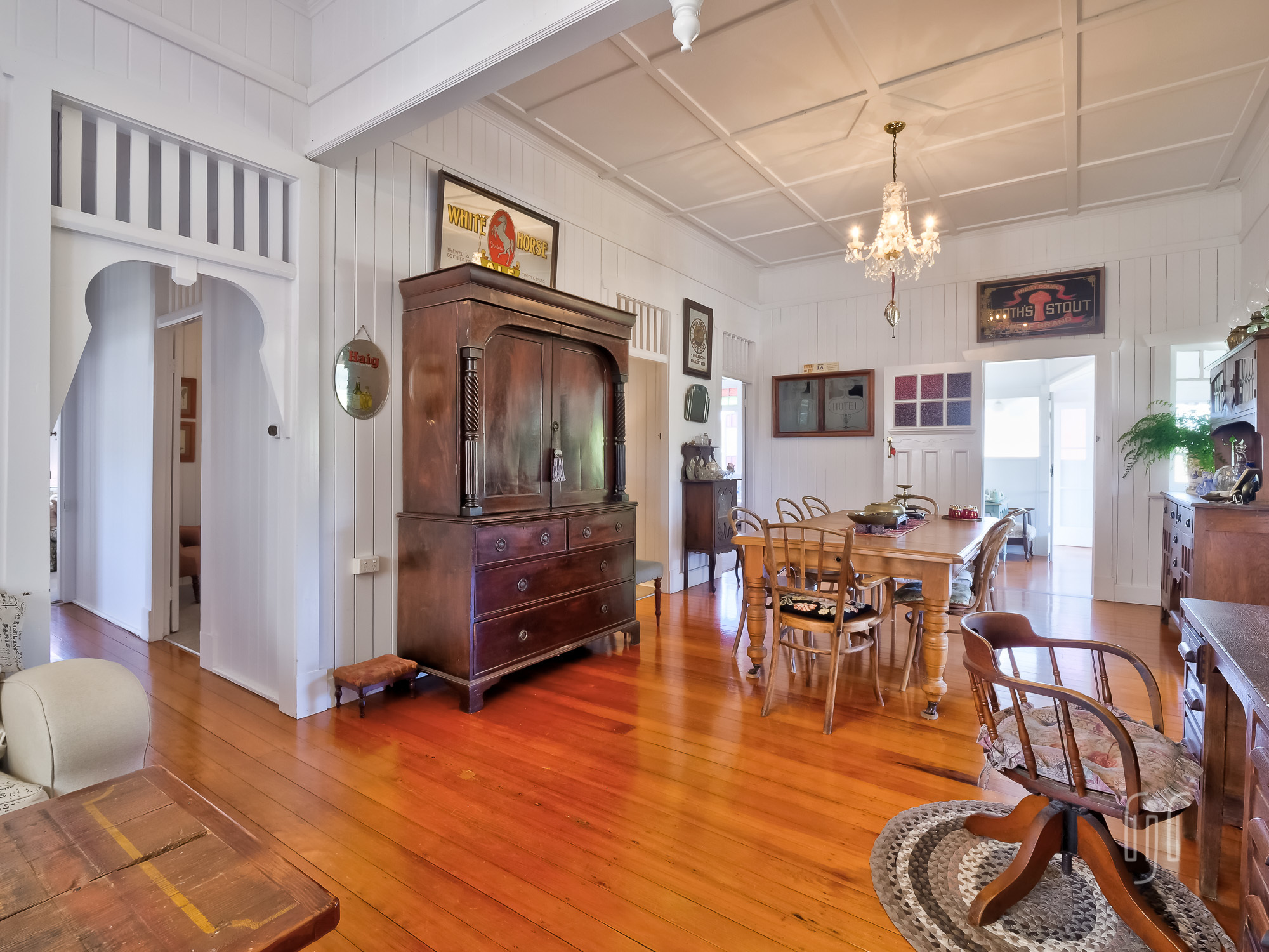 Ron Jeffery Realty KENILWORTH HOUSE