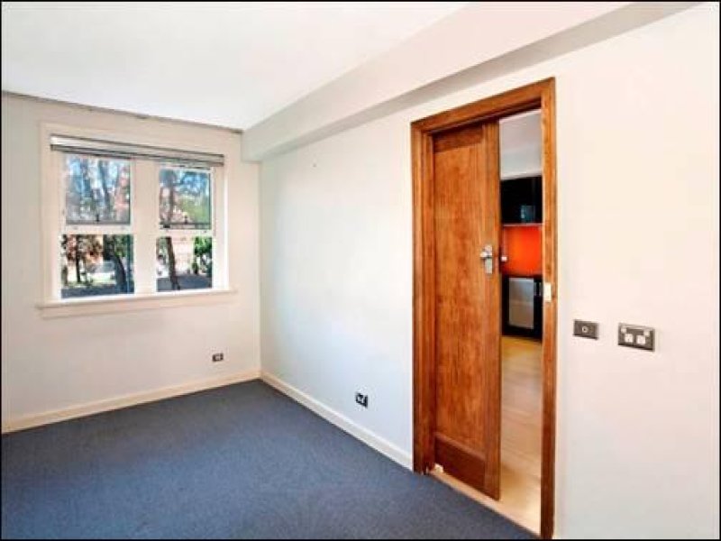 Modern 1 Bedroom Art Deco Ron Danieli Real Estate Real Estate