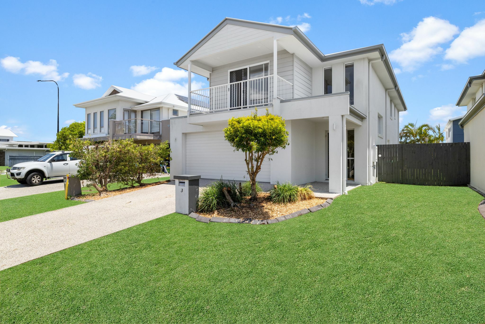 Rowling & Co Property - Enviable lakeside lifestyle and easy living