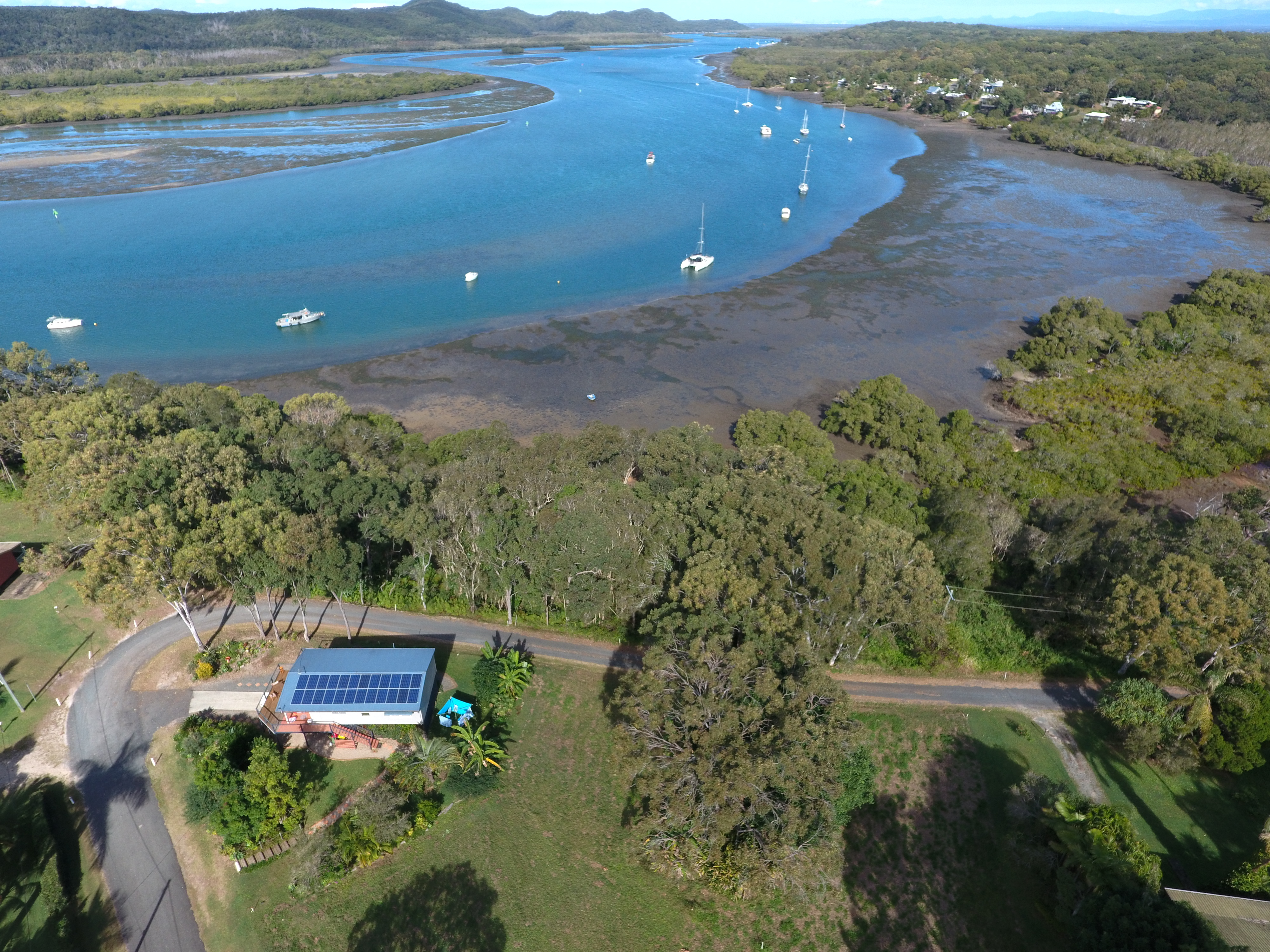 Russell Island Real Estate 3 bedroom home with beach access