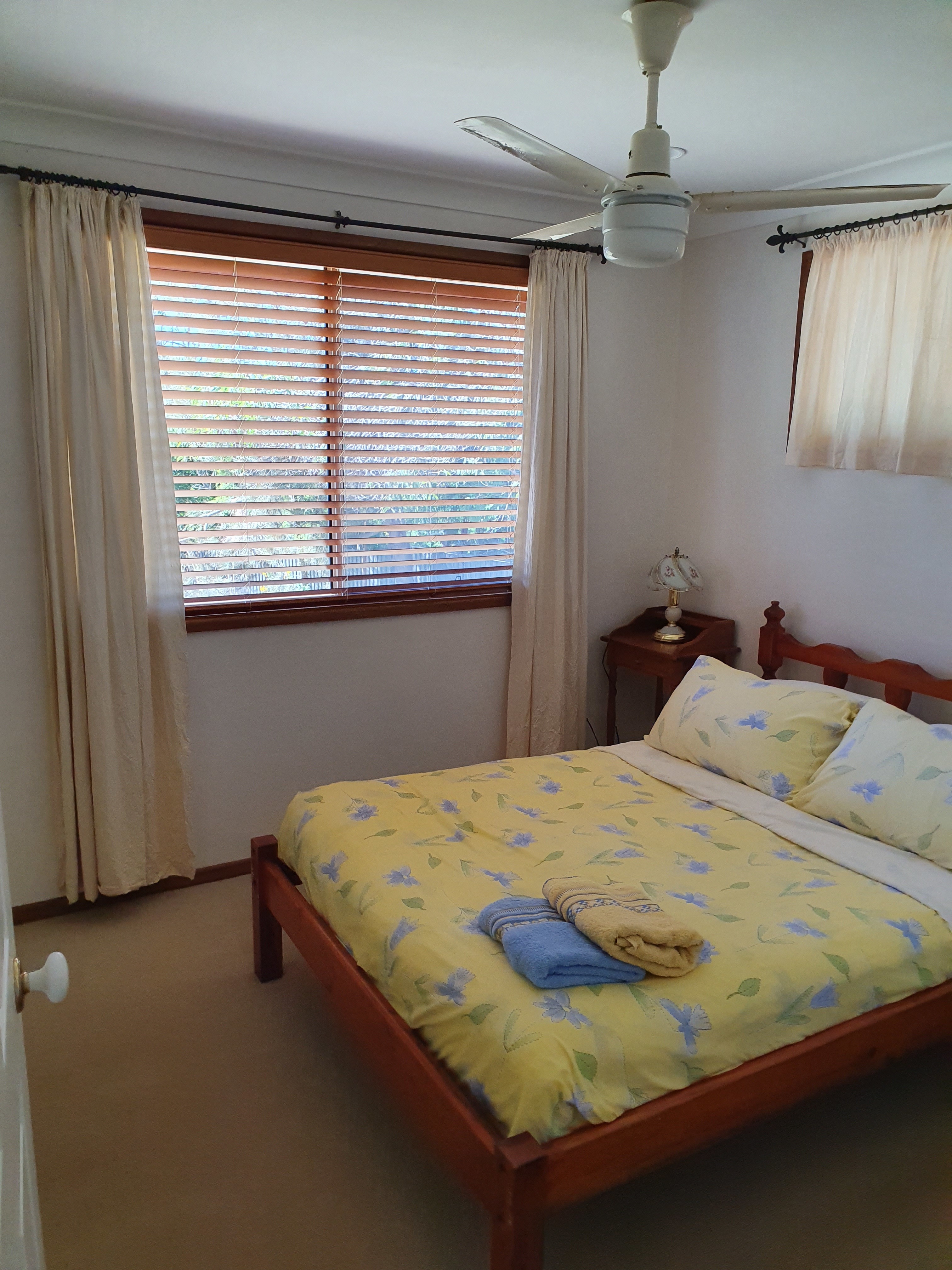 Russell Island Real Estate Holiday Let, Water Views Comfortable Home