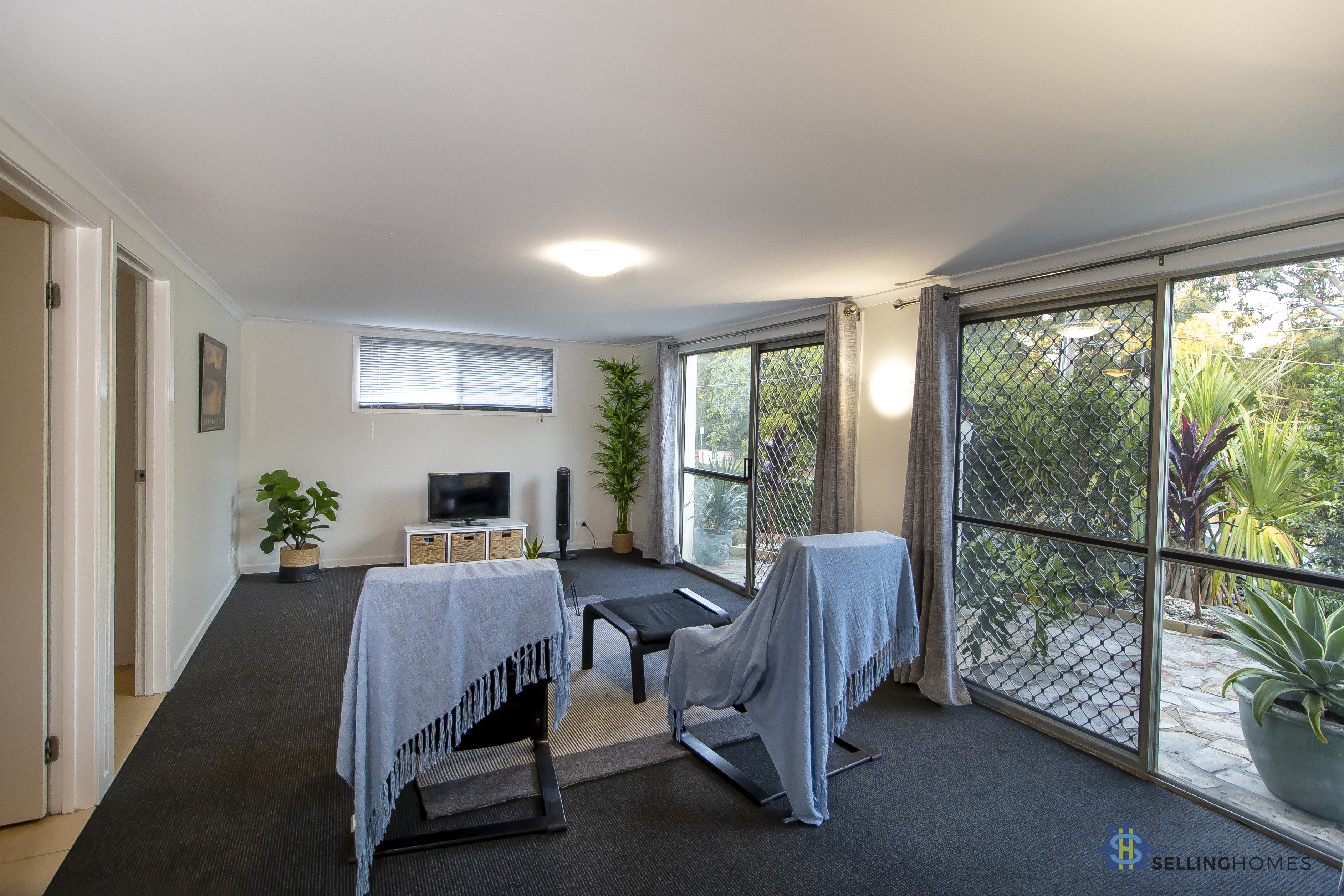 SOLD by Lisa Terare and Vanessa Cao Selling Homes