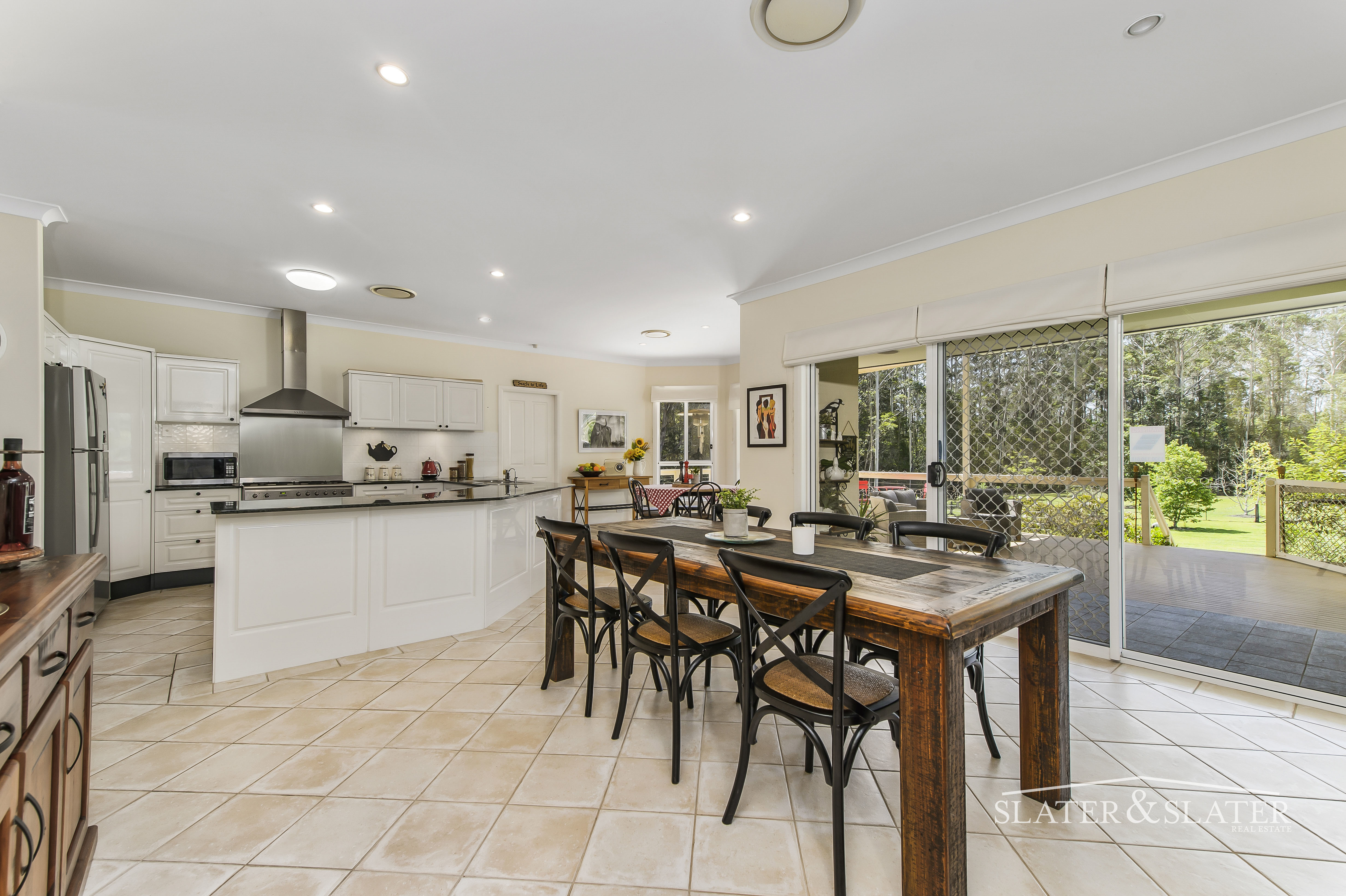 Slater & Slater Real Estate 3.5 Private acres, spacious and