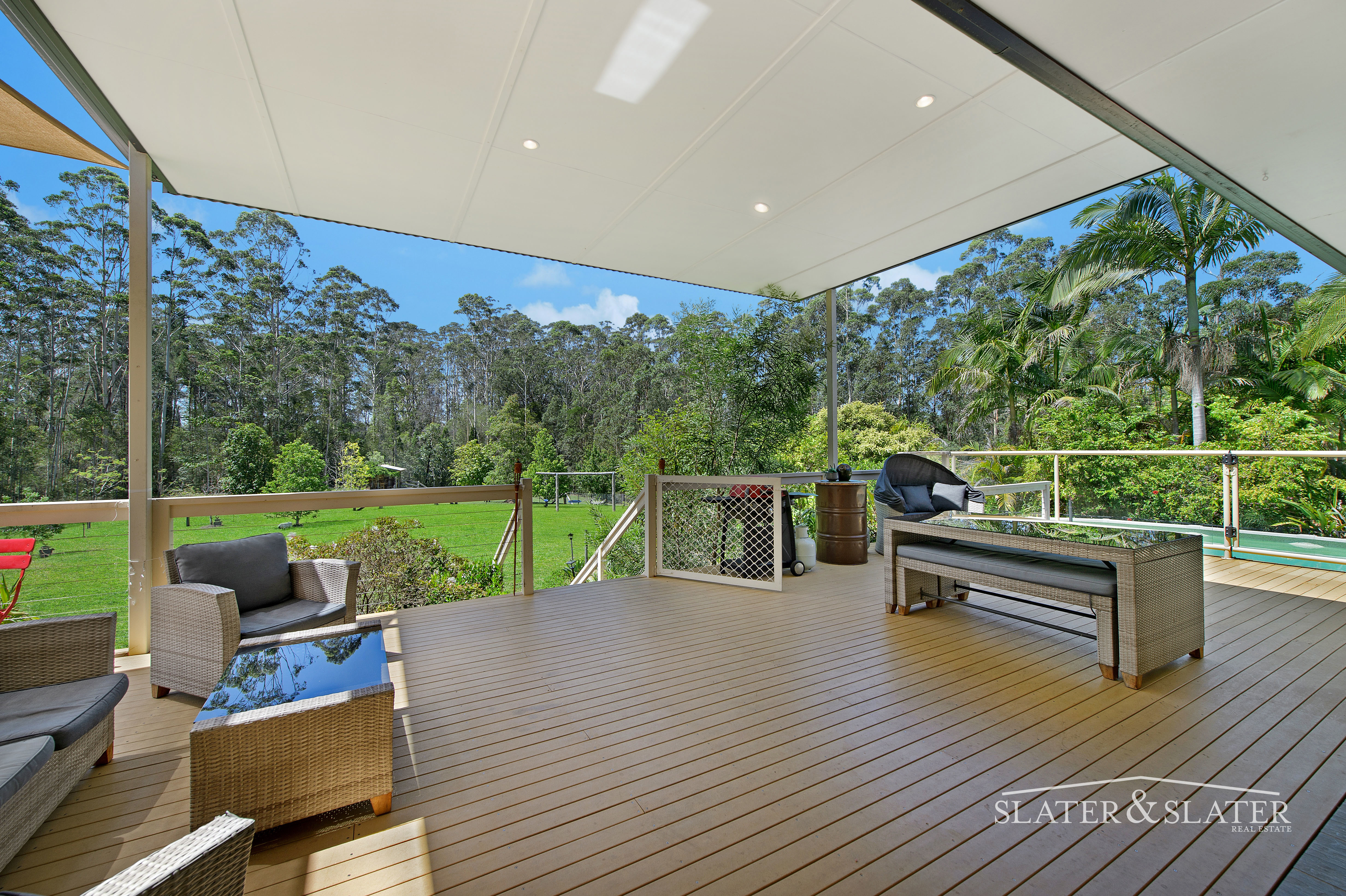 Slater & Slater Real Estate 3.5 Private acres, spacious and