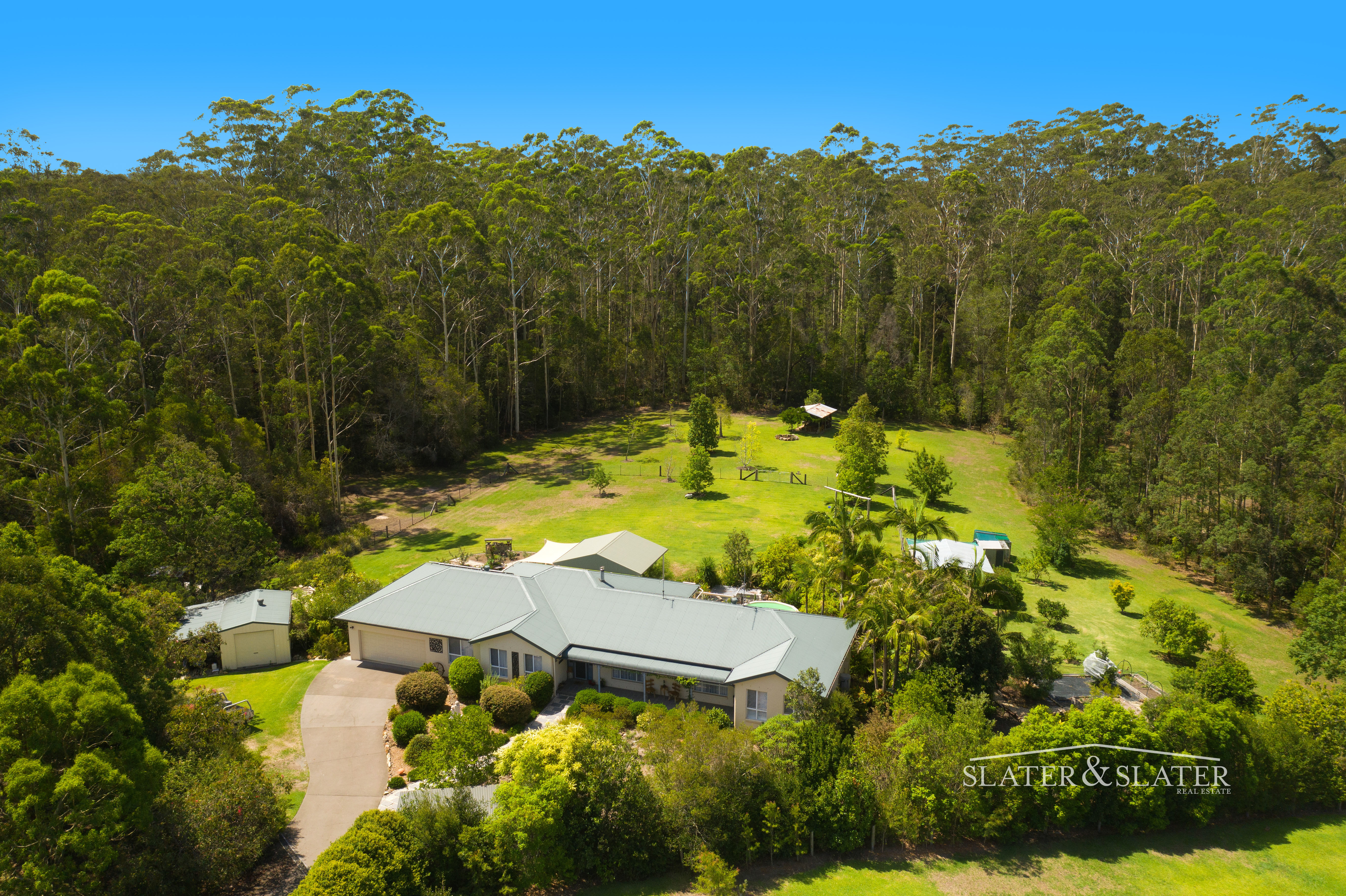 Slater & Slater Real Estate 3.5 Private acres, spacious and