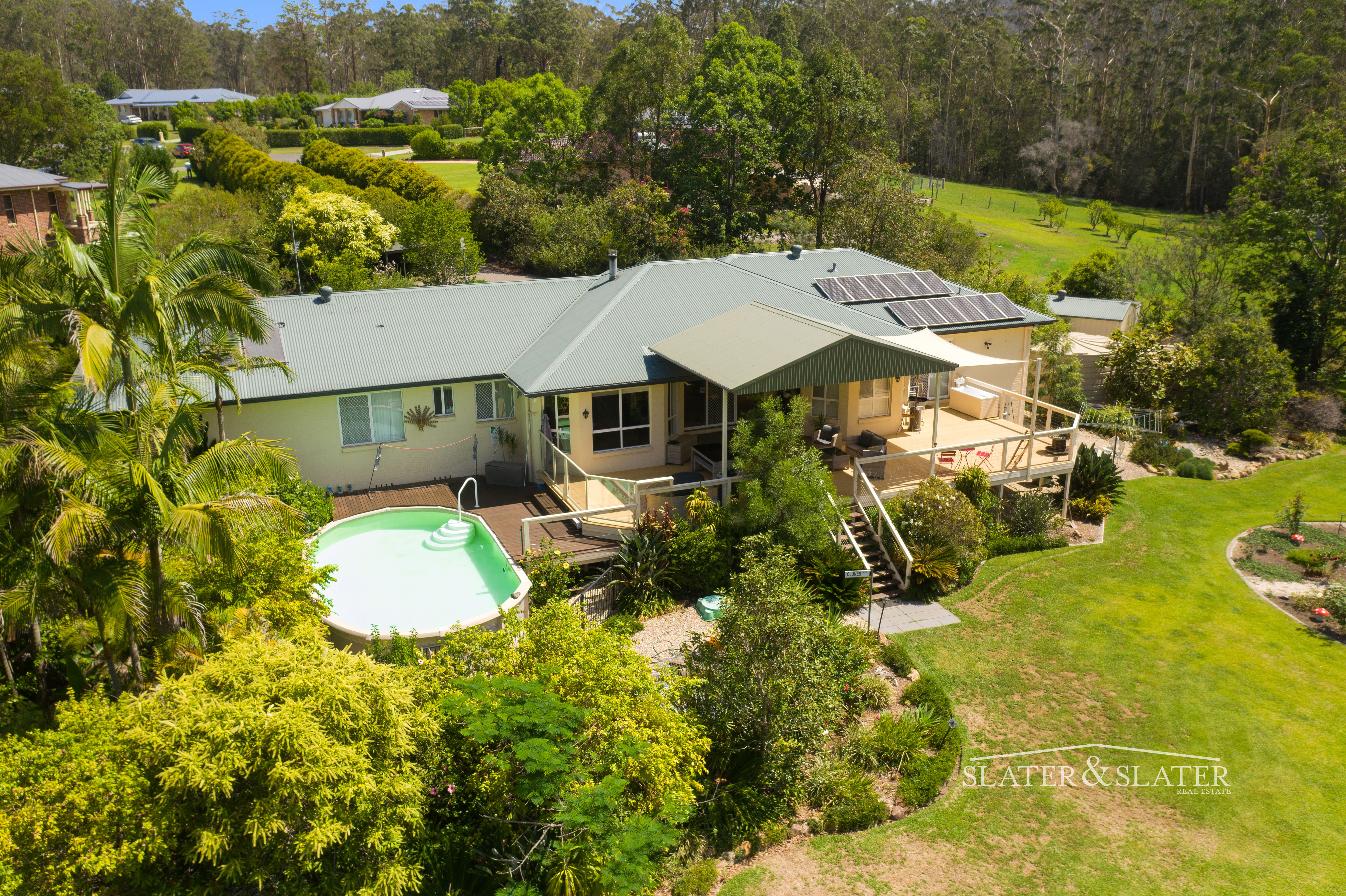 Slater & Slater Real Estate 3.5 Private acres, spacious and