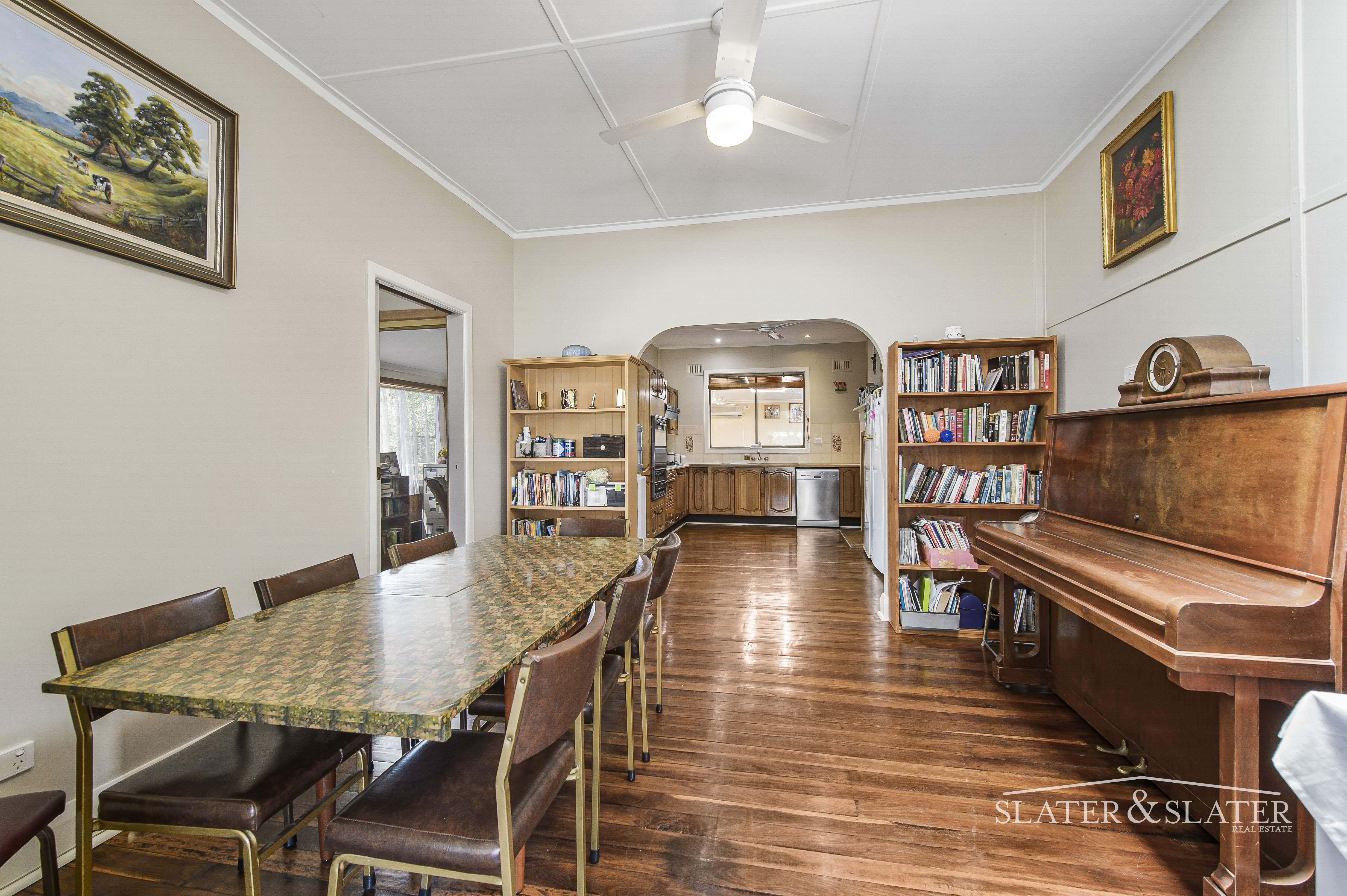 Slater & Slater Real Estate Character home on 1062m2 block walking