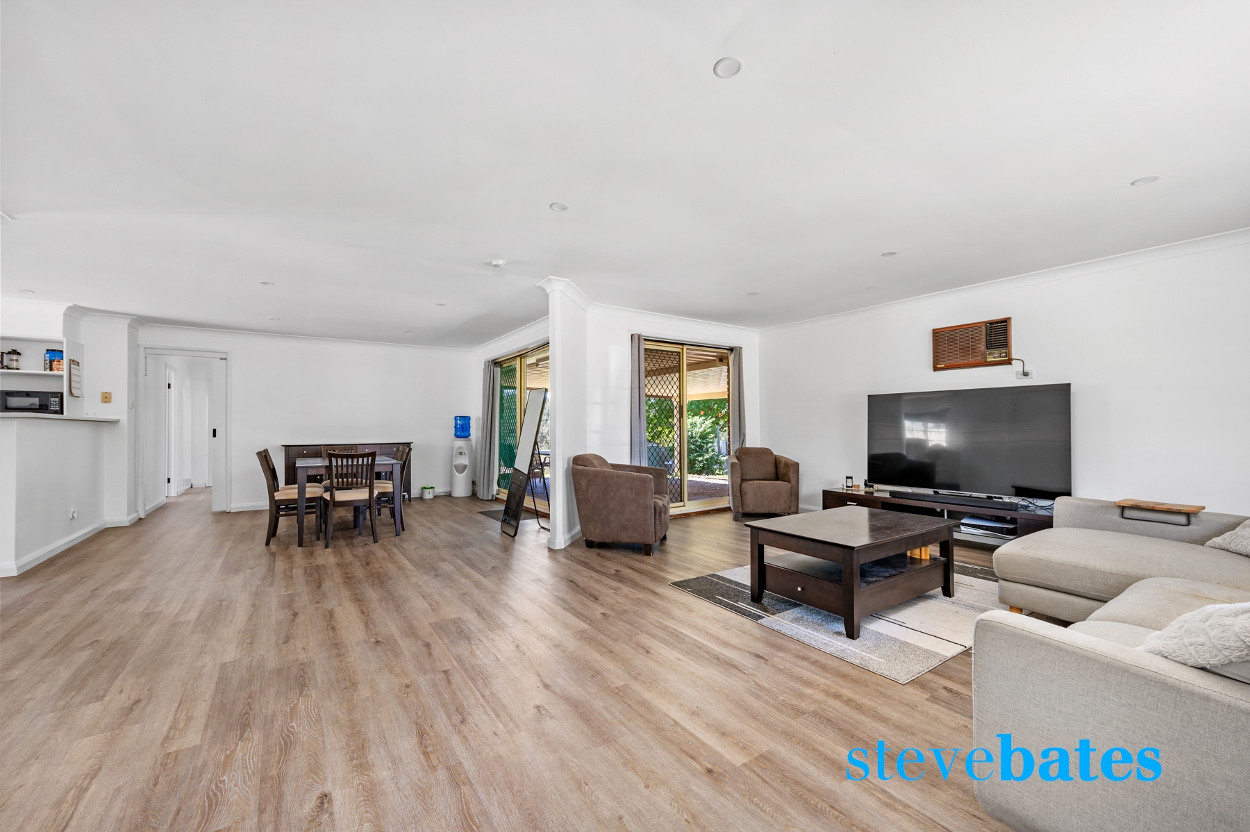 PERFECT FAMILY HOME Steve Bates Real Estate