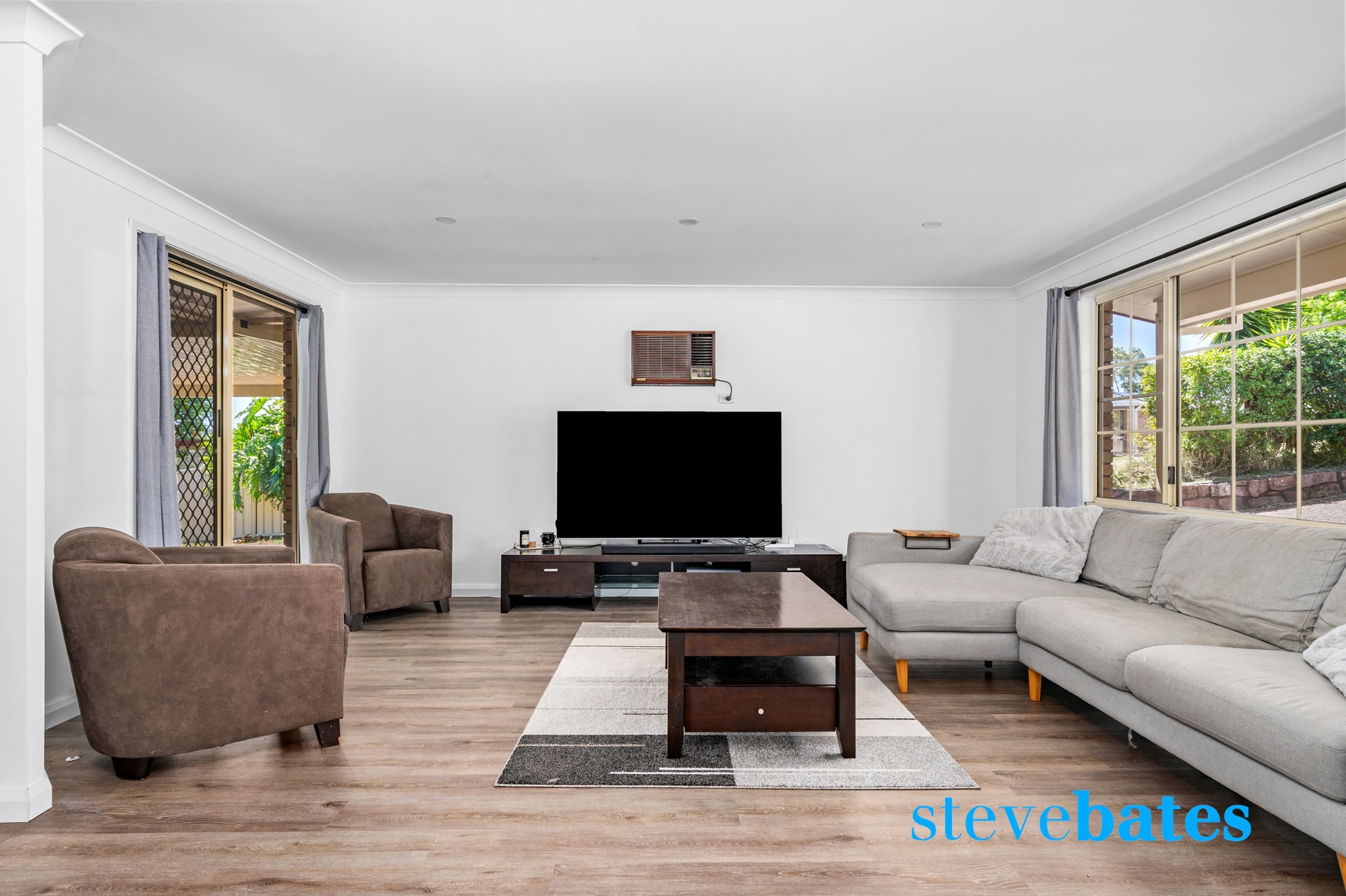 PERFECT FAMILY HOME Steve Bates Real Estate