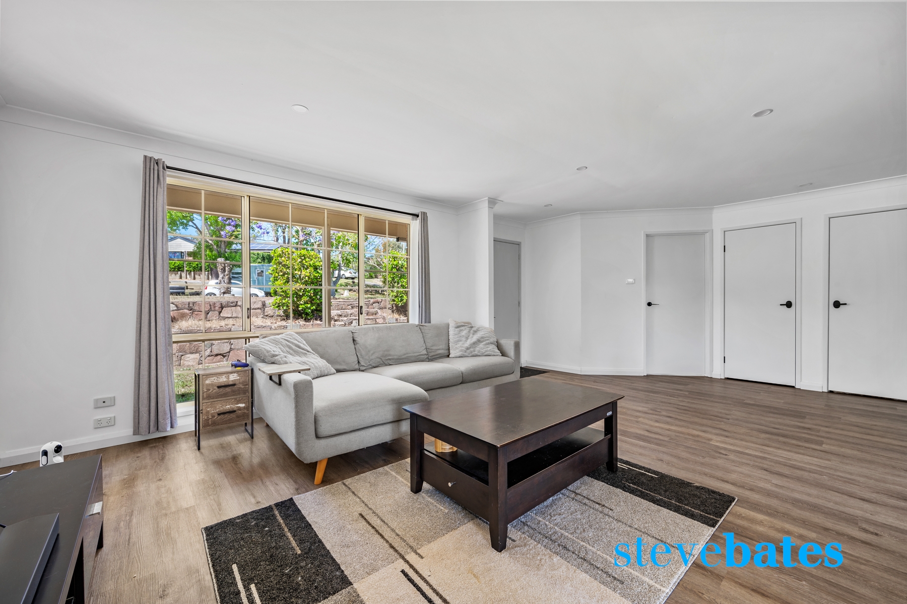 PERFECT FAMILY HOME Steve Bates Real Estate