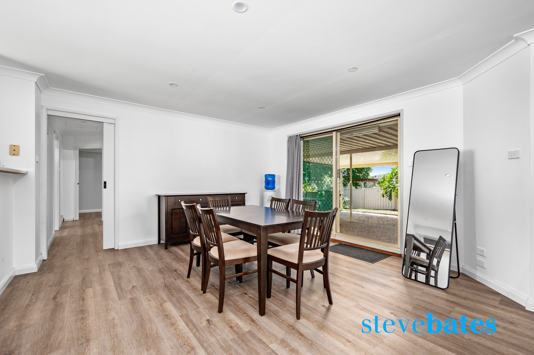 PERFECT FAMILY HOME Steve Bates Real Estate