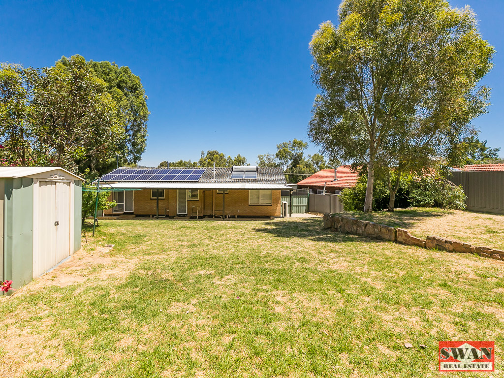 Swan Real Estate OVERLOOKING THE PARK IN ELEVATED LOCATION