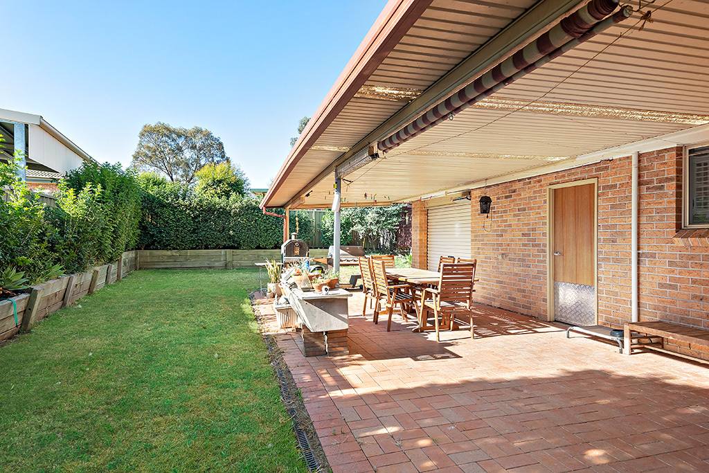 Taylor & Thomas Real Estate *APPLICATION APPROVED* 3 Bedroom Family