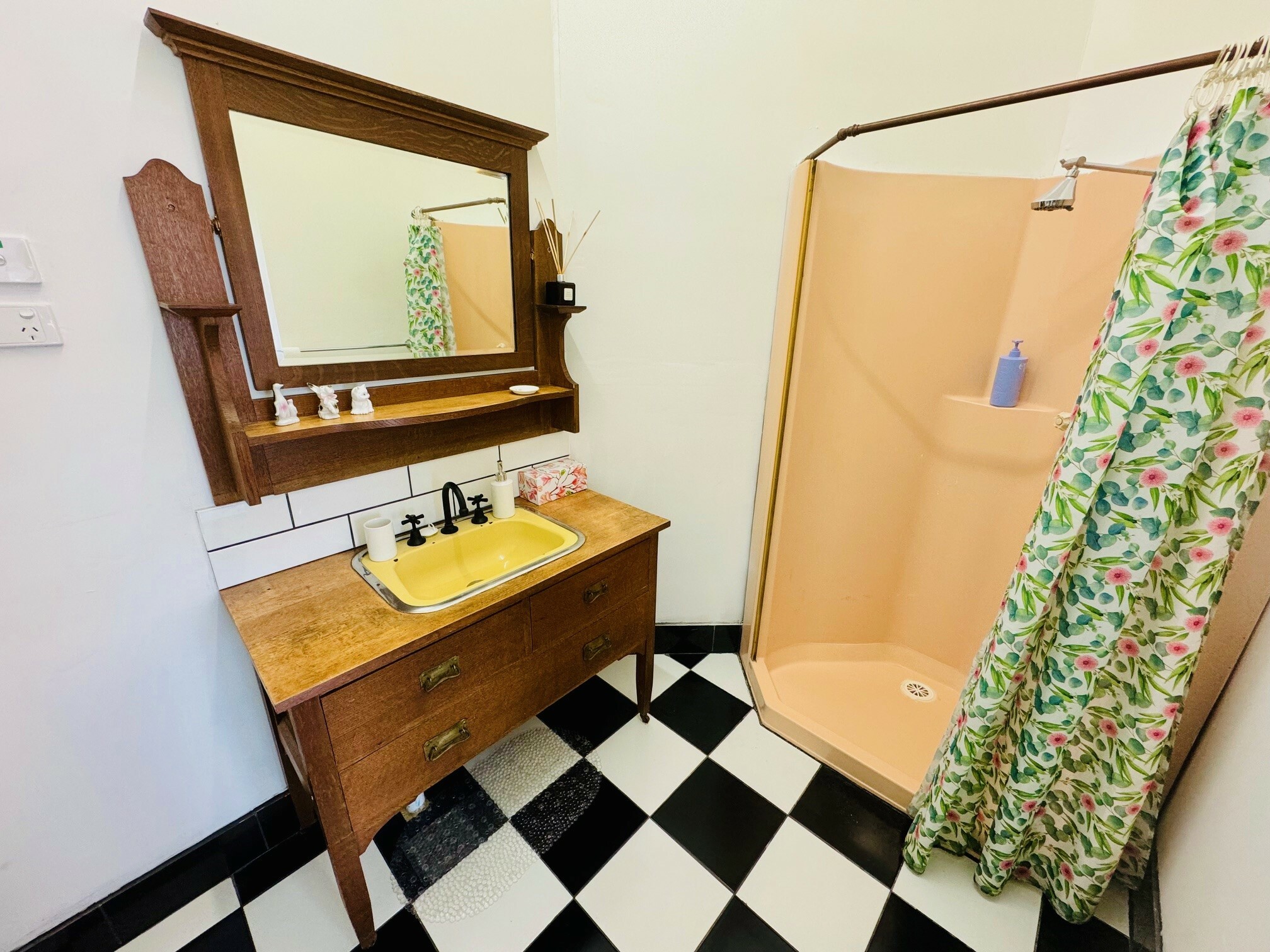 Taylor & Thomas Real Estate Two Bedroom Studio in Branxton