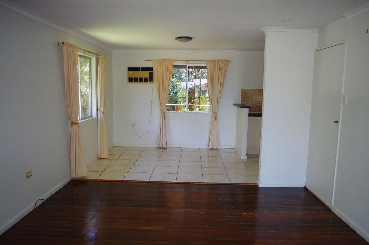 T Barclay Real Estate cottage on Karragarra Island