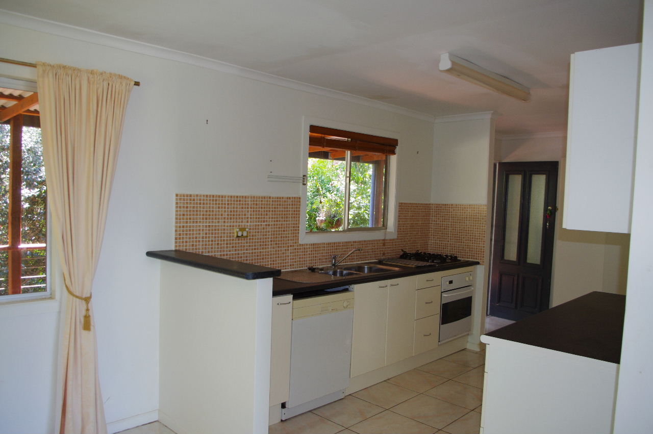 T Barclay Real Estate cottage on Karragarra Island