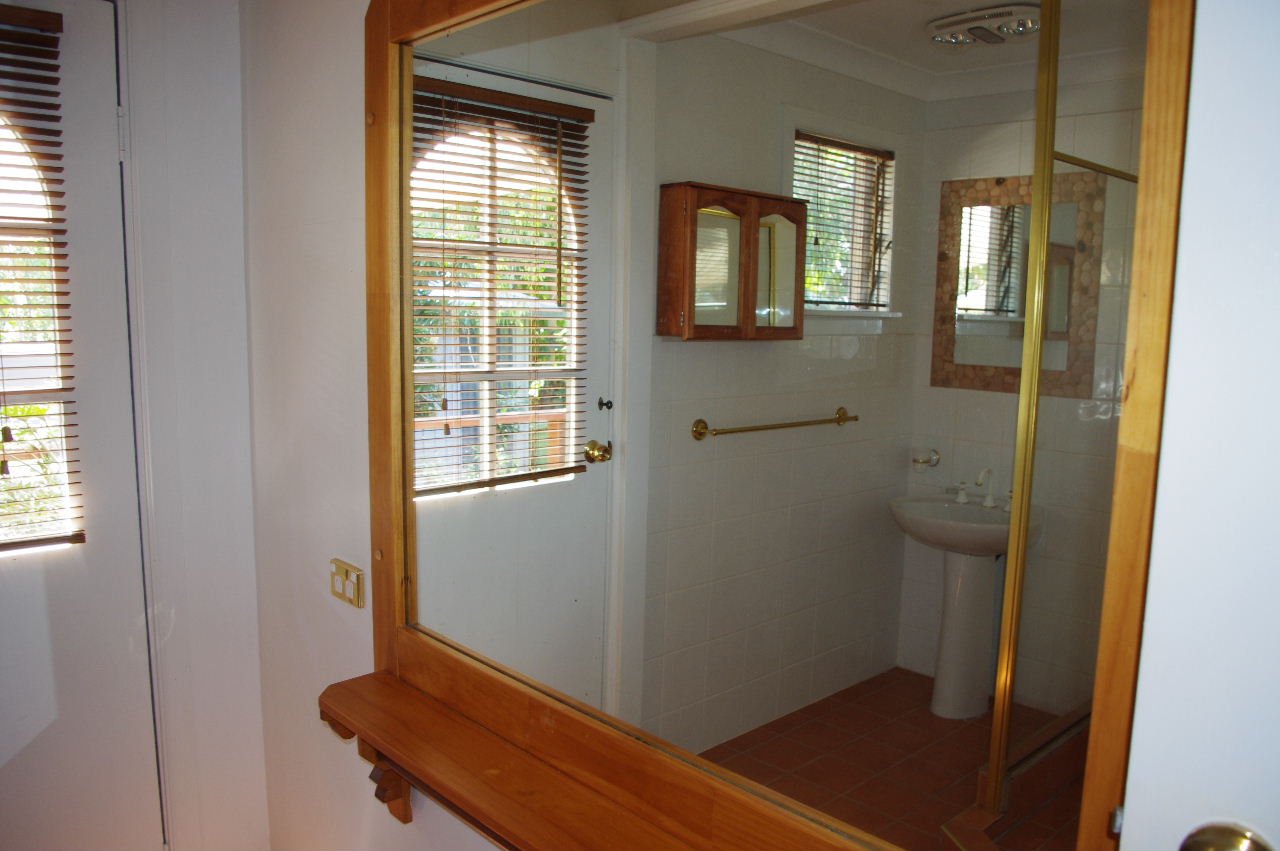 T Barclay Real Estate cottage on Karragarra Island