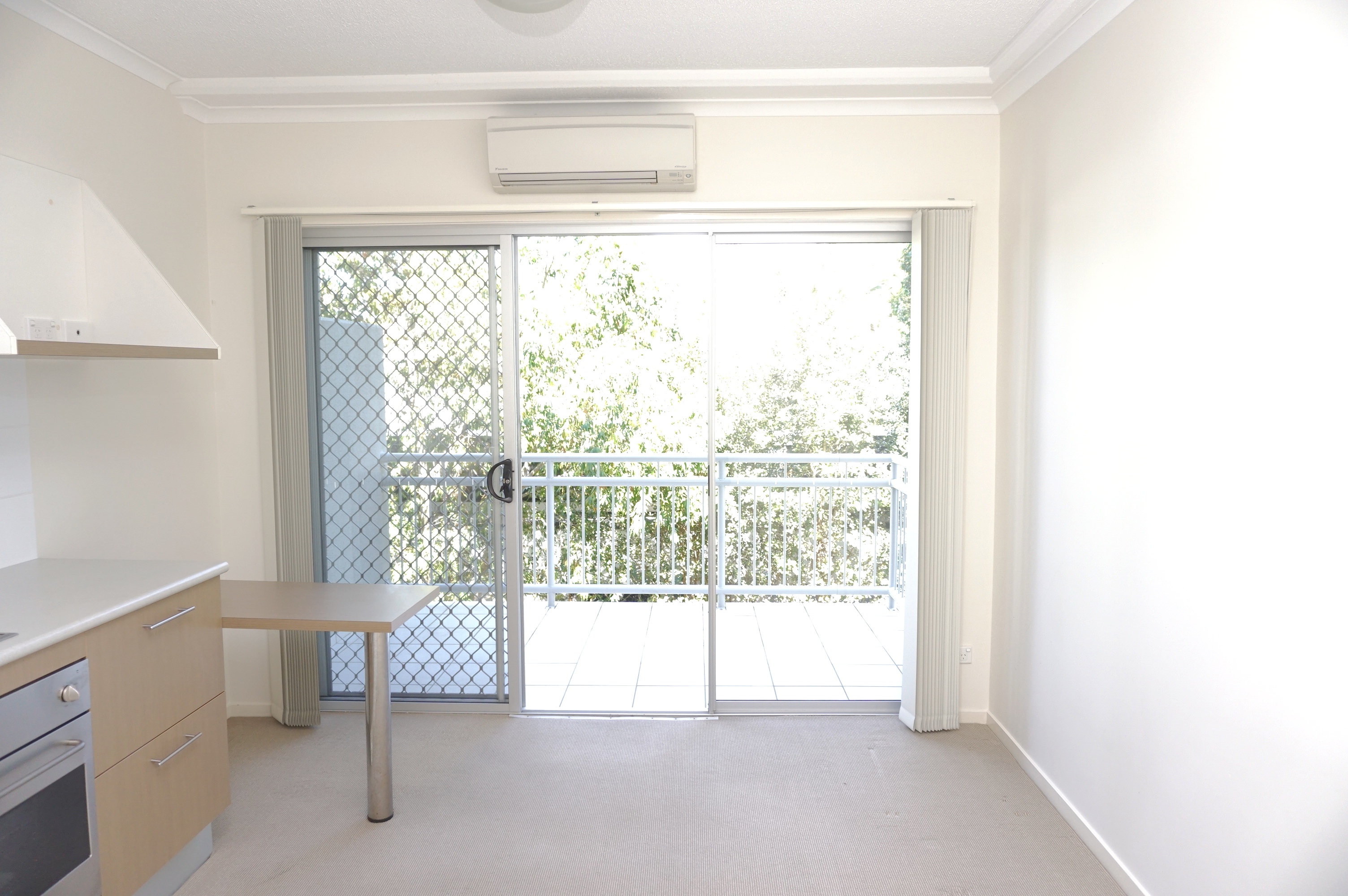 Theresa Fitzgerald Property Management Air Conditioned Studio with