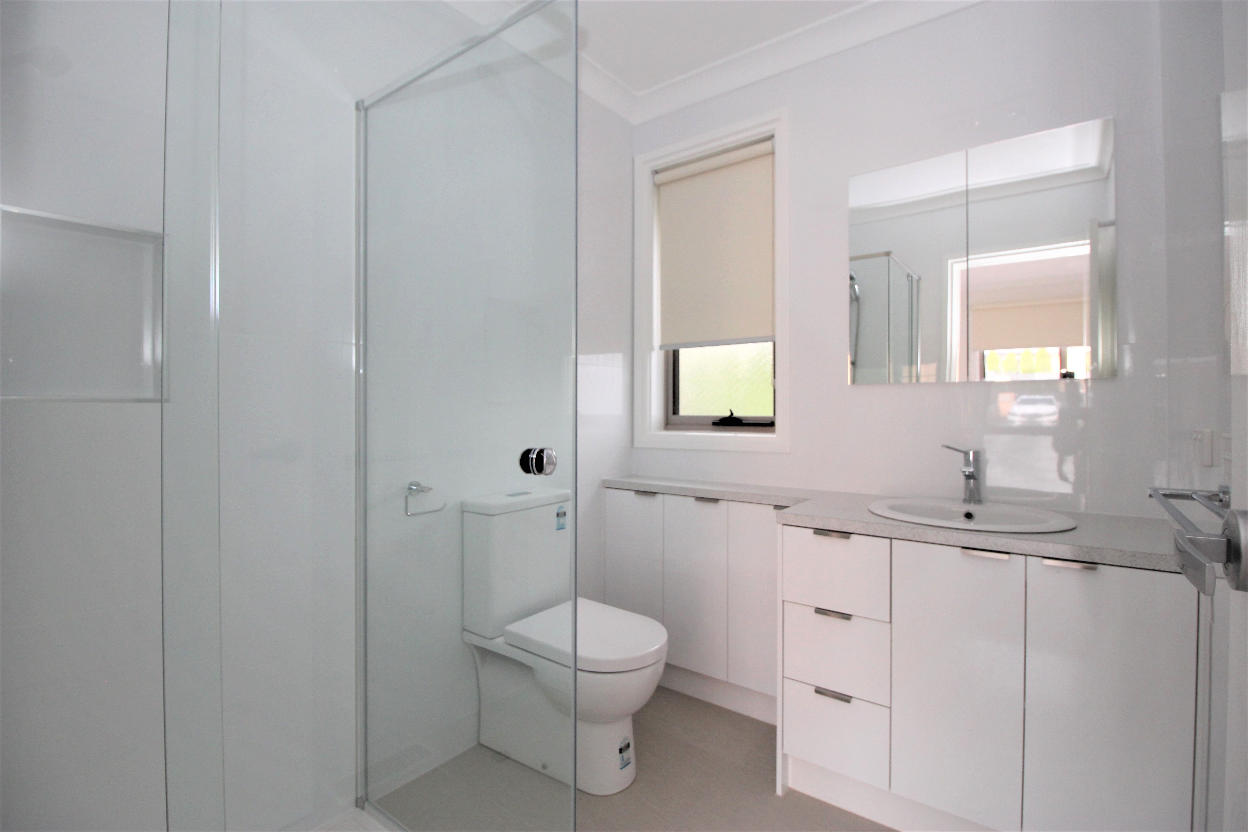 Thomas Lee Real Estate Walk to Glen Waverley Central and within GWSC