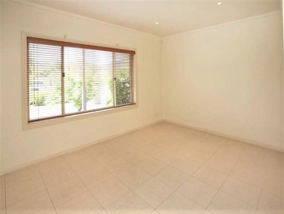 Thomas Lee Real Estate Prime Position! Short walk to Glen Waverley Station, The Glen & within