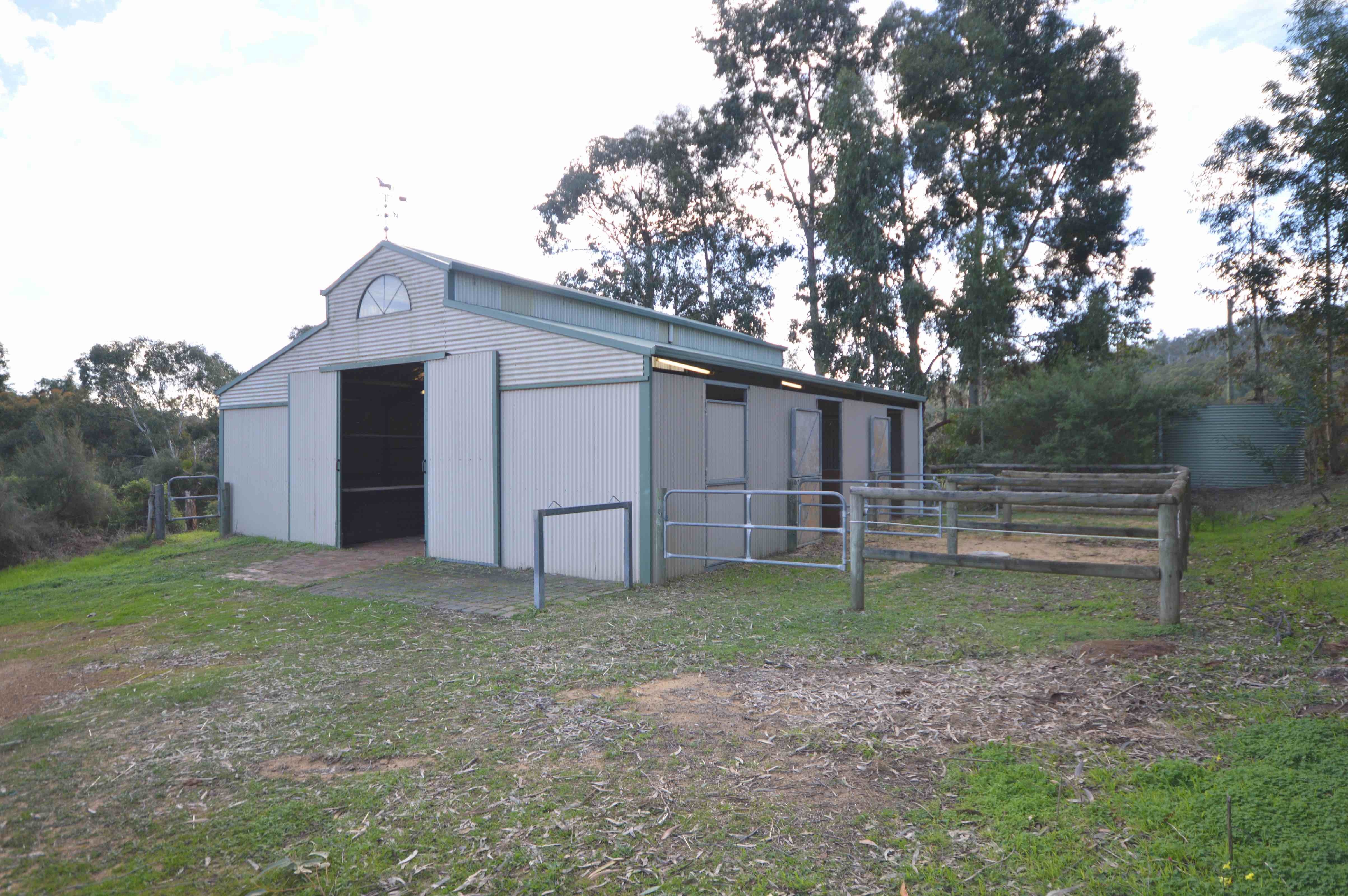 Shona Tocock Realty "BEAUTIFUL TEN ACRE PROPERTY IN JARRAHDALE"