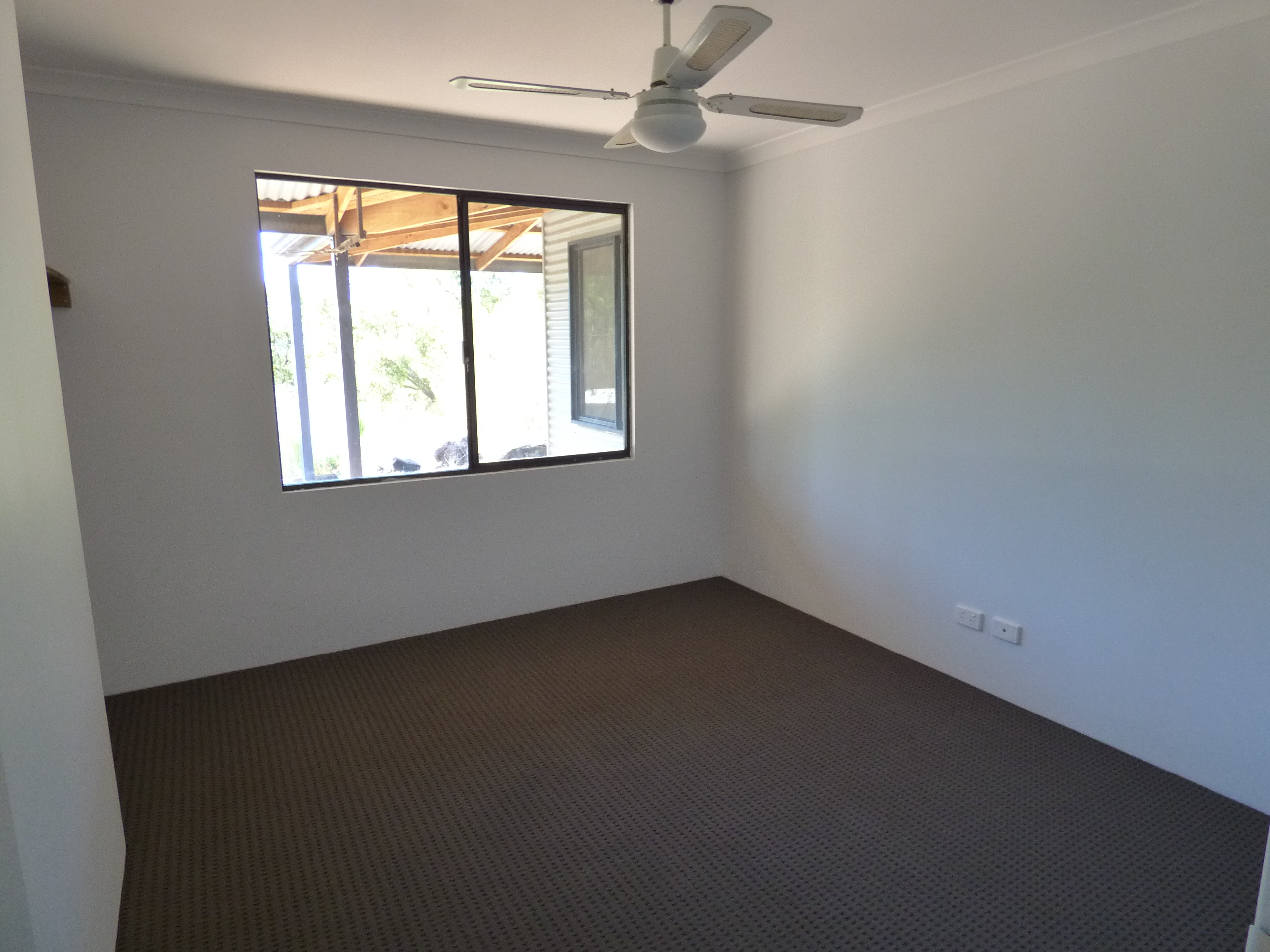 Tony Maddox Real Estate !! THE BEST BUY IN TOODYAY