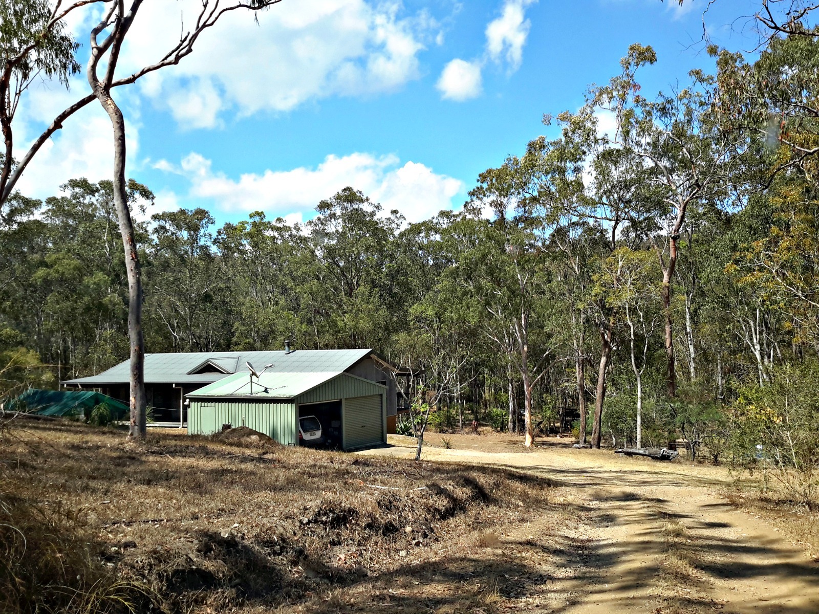 Top of the Tablelands Realty Vine Creek FrontageLarge Home