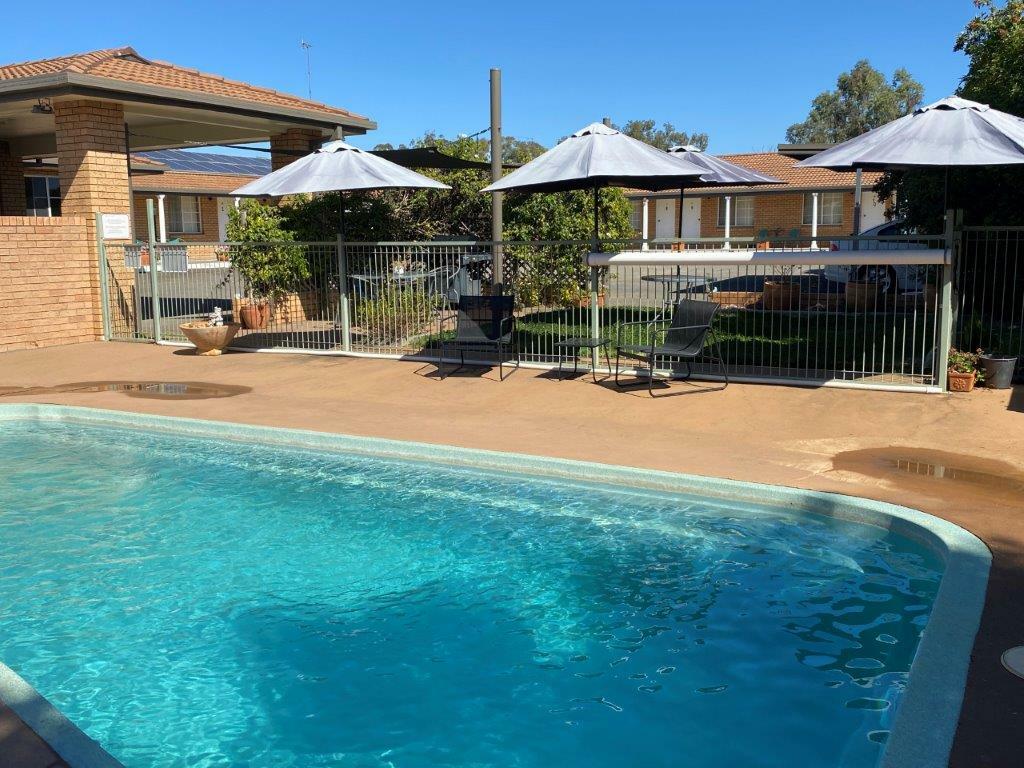 SMALL, LOW PRICED LEASEHOLD IN BOOMING NARRABRI! 973ML