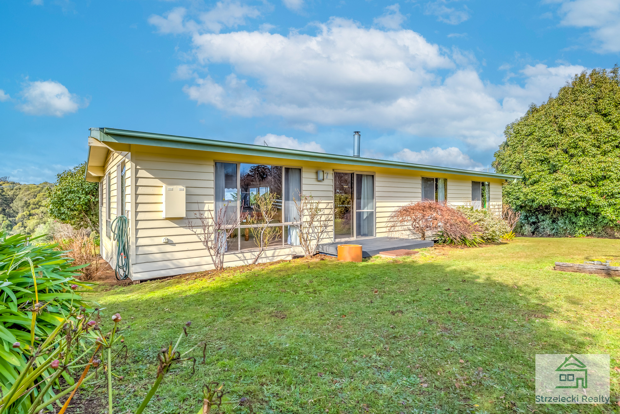 7 Red Jacket Ct