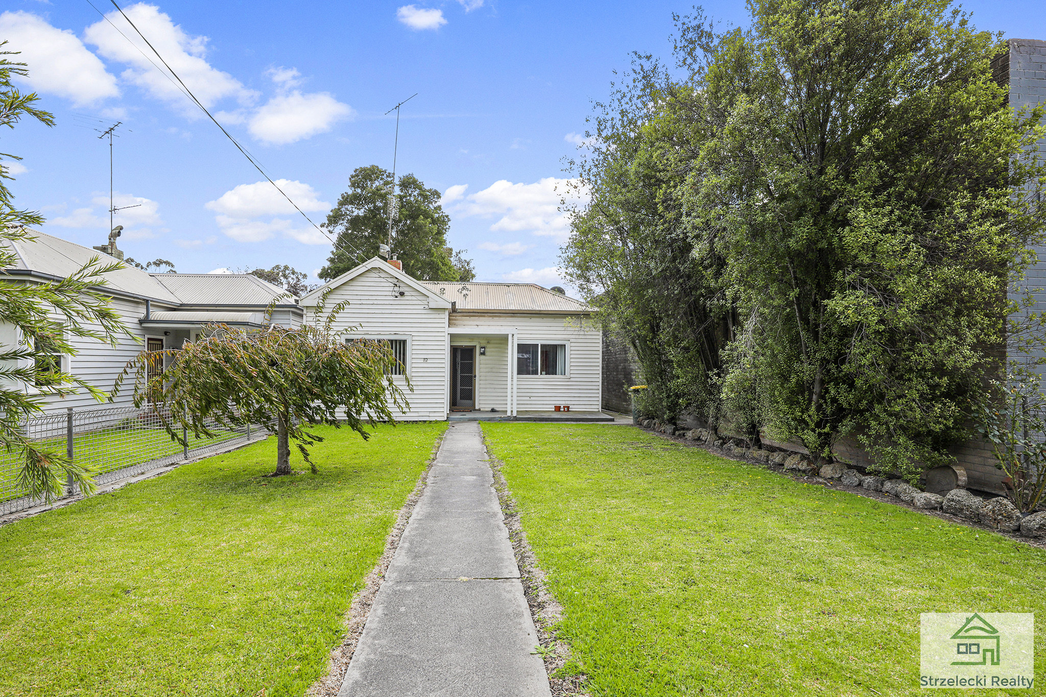 82 Waterloo Rd