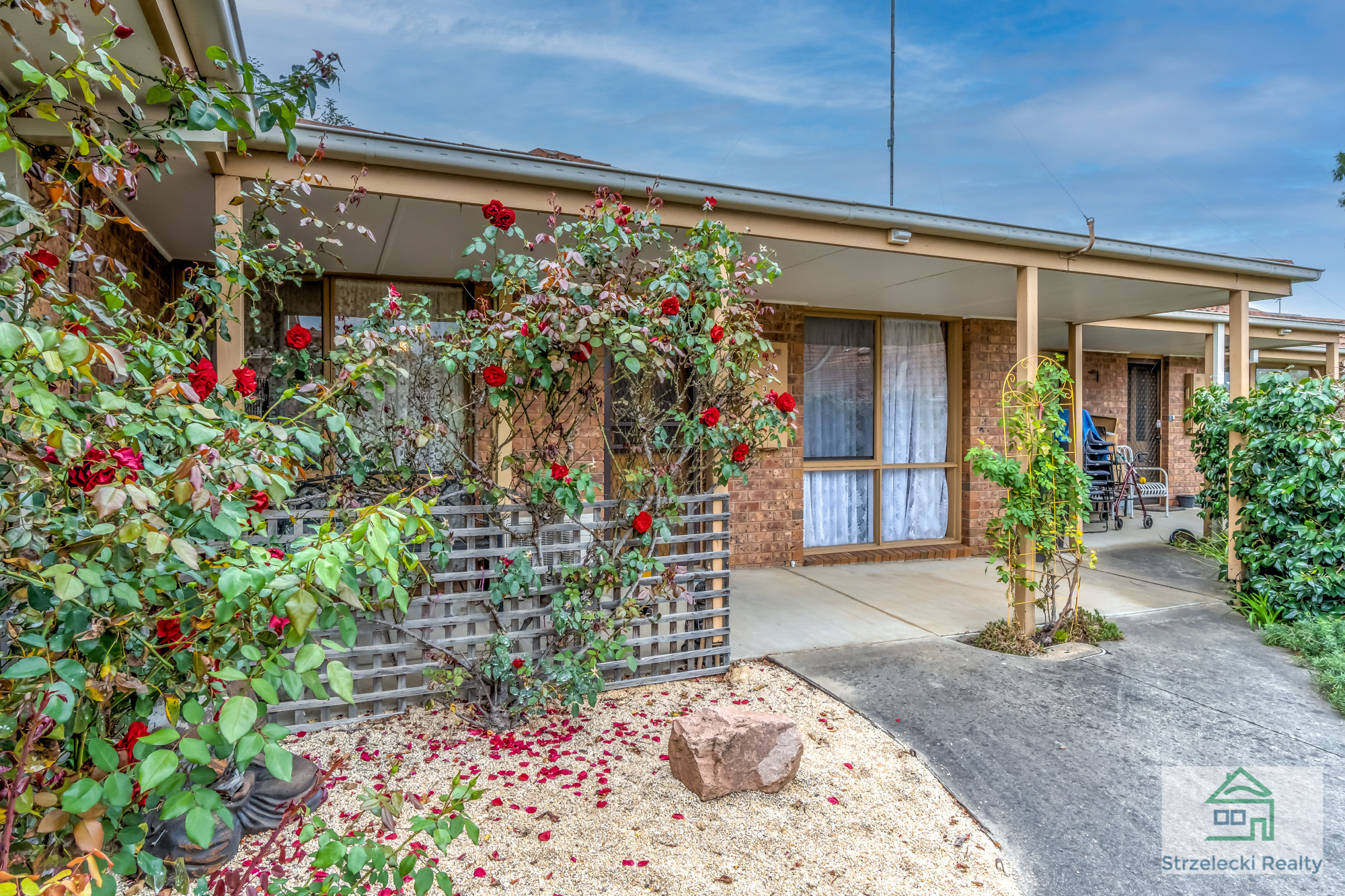 15 Burrage St