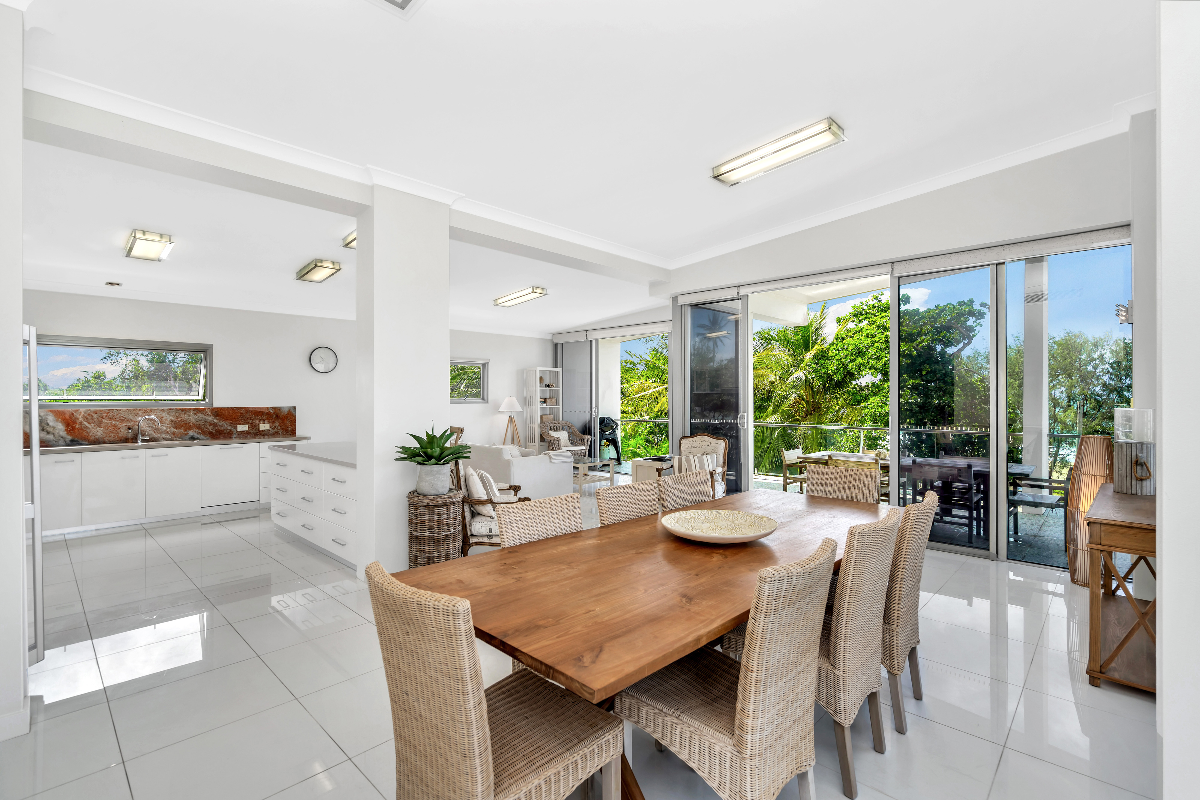 Curated visual reference: Visual Reference: Tropical Property Mission Beach