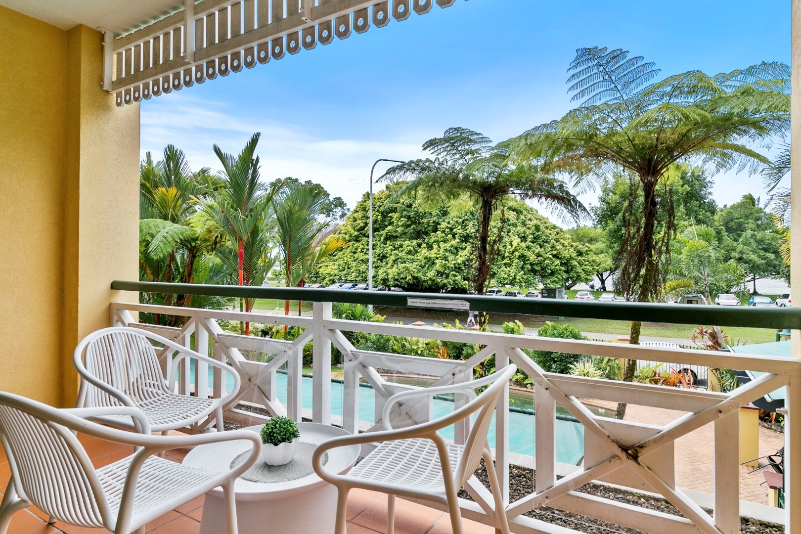 13/233-237 Esplanade , Cairns North