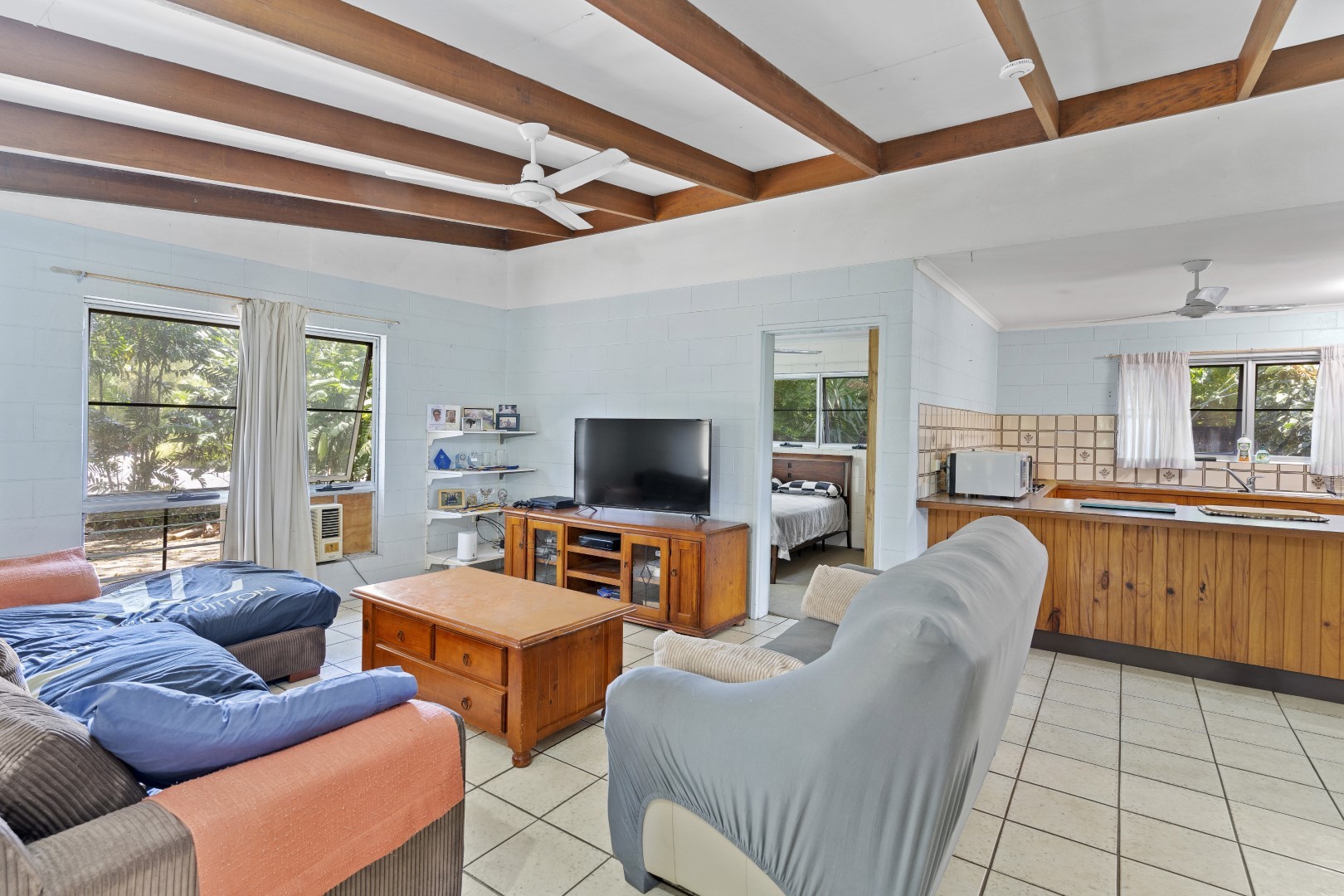 8 Egmont Close, Clifton Beach