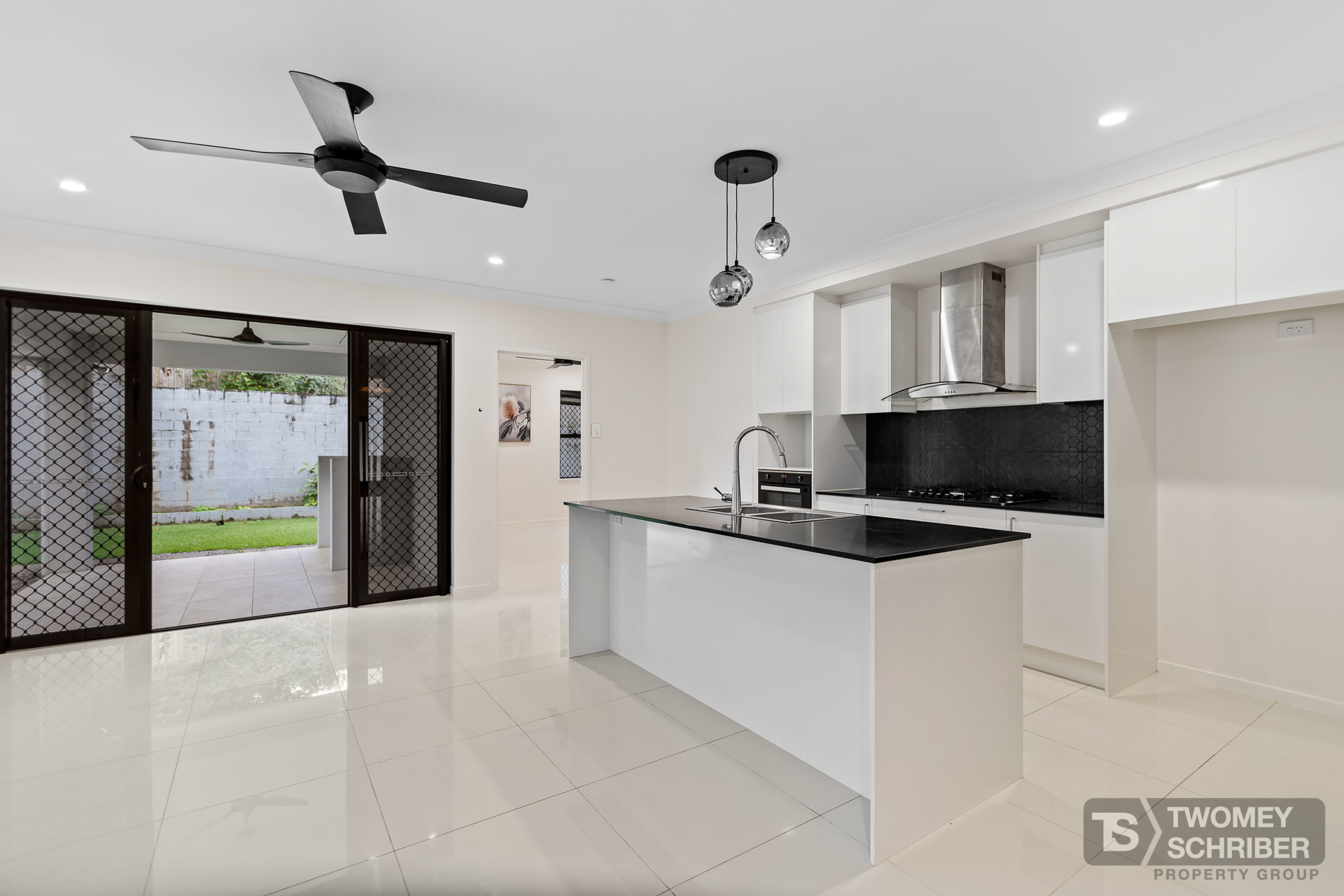 15 Enclave Bend, Earlville
