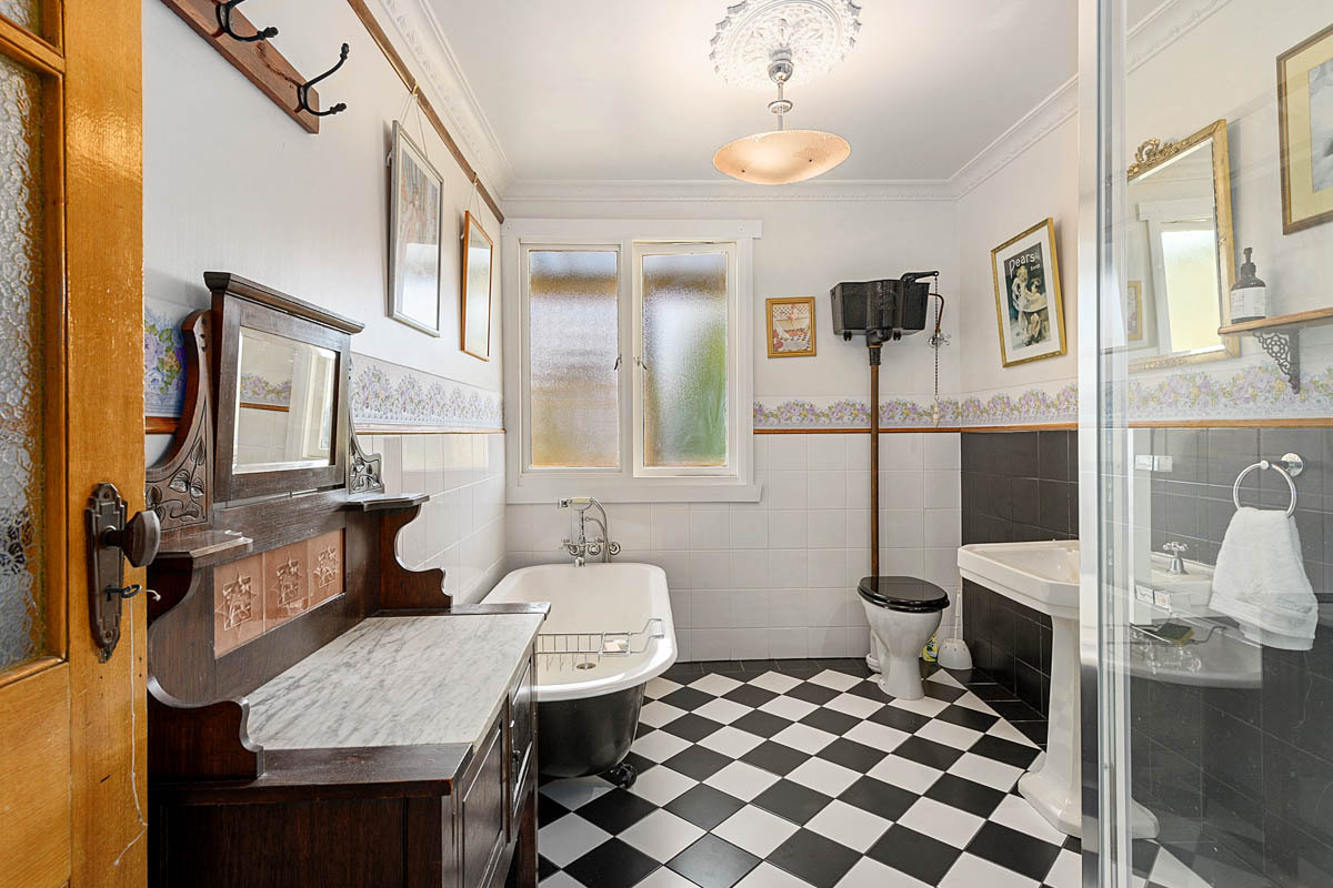 Ulverstone Real Estate 'Ingomar' Historic Beauty on 1/2 Acre