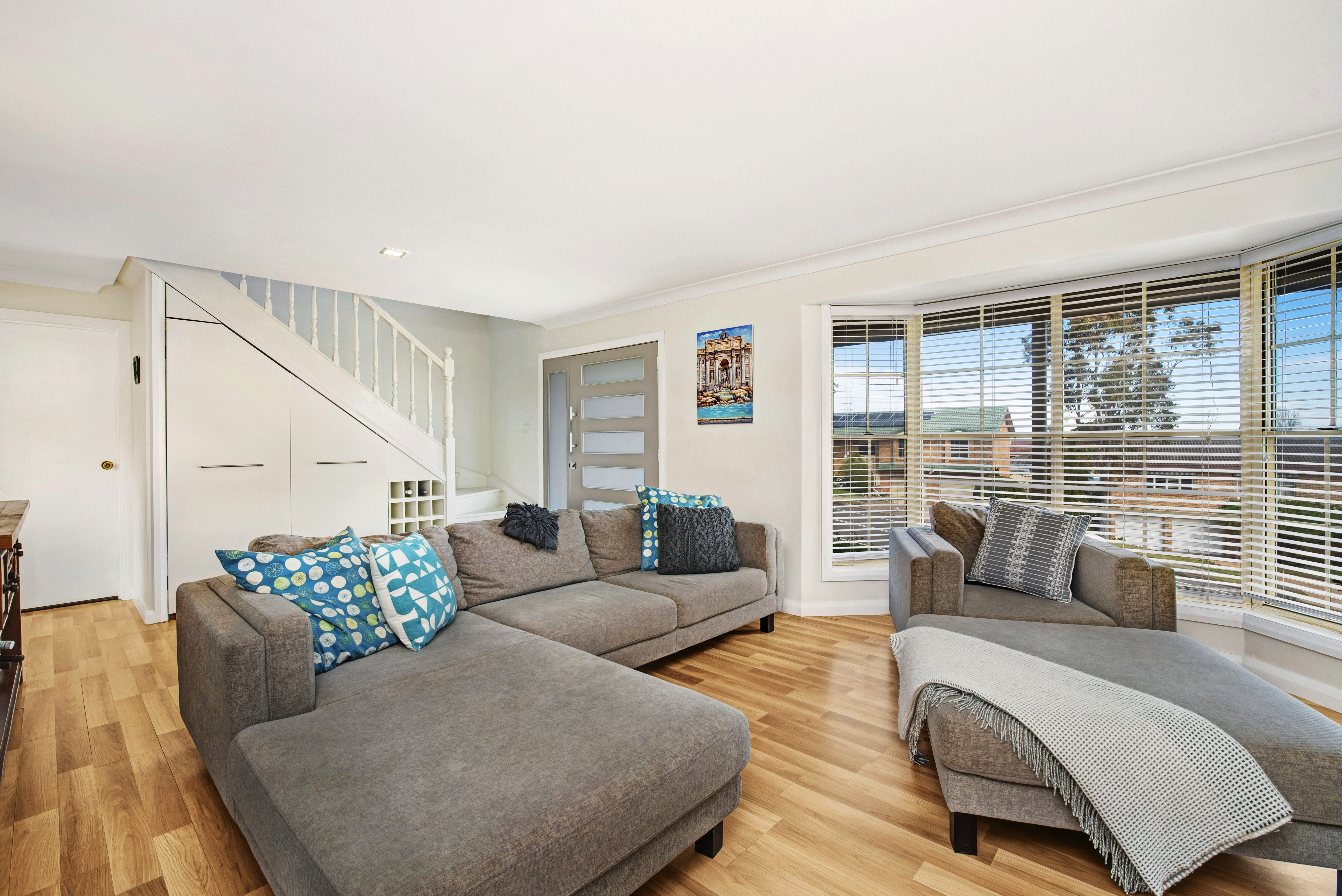 Viking Realty IDEAL FAMILY HOME