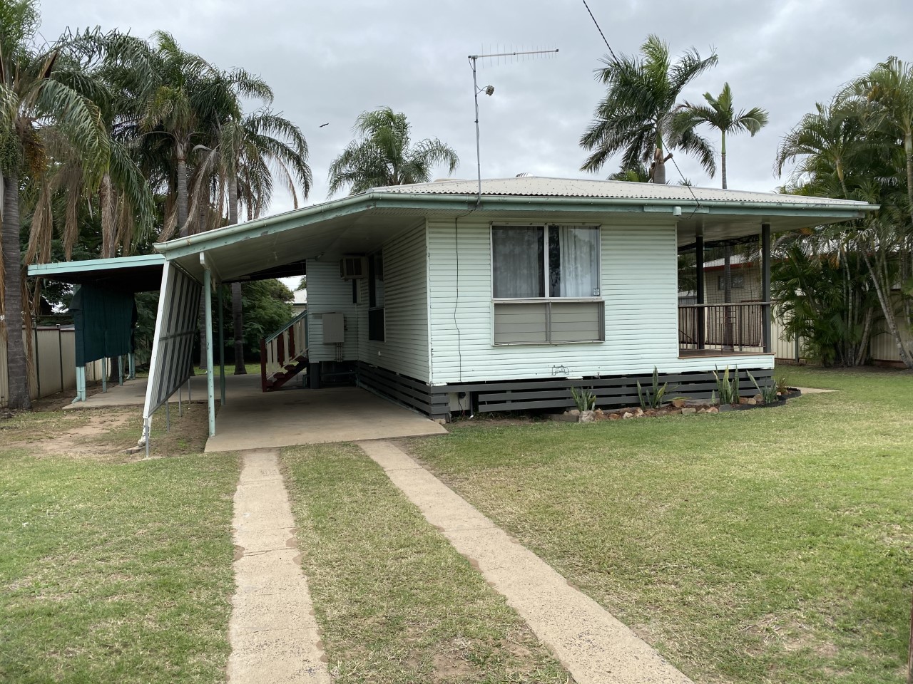 Vision Real Estate (Moranbah) Pty Ltd Walk to town and schools