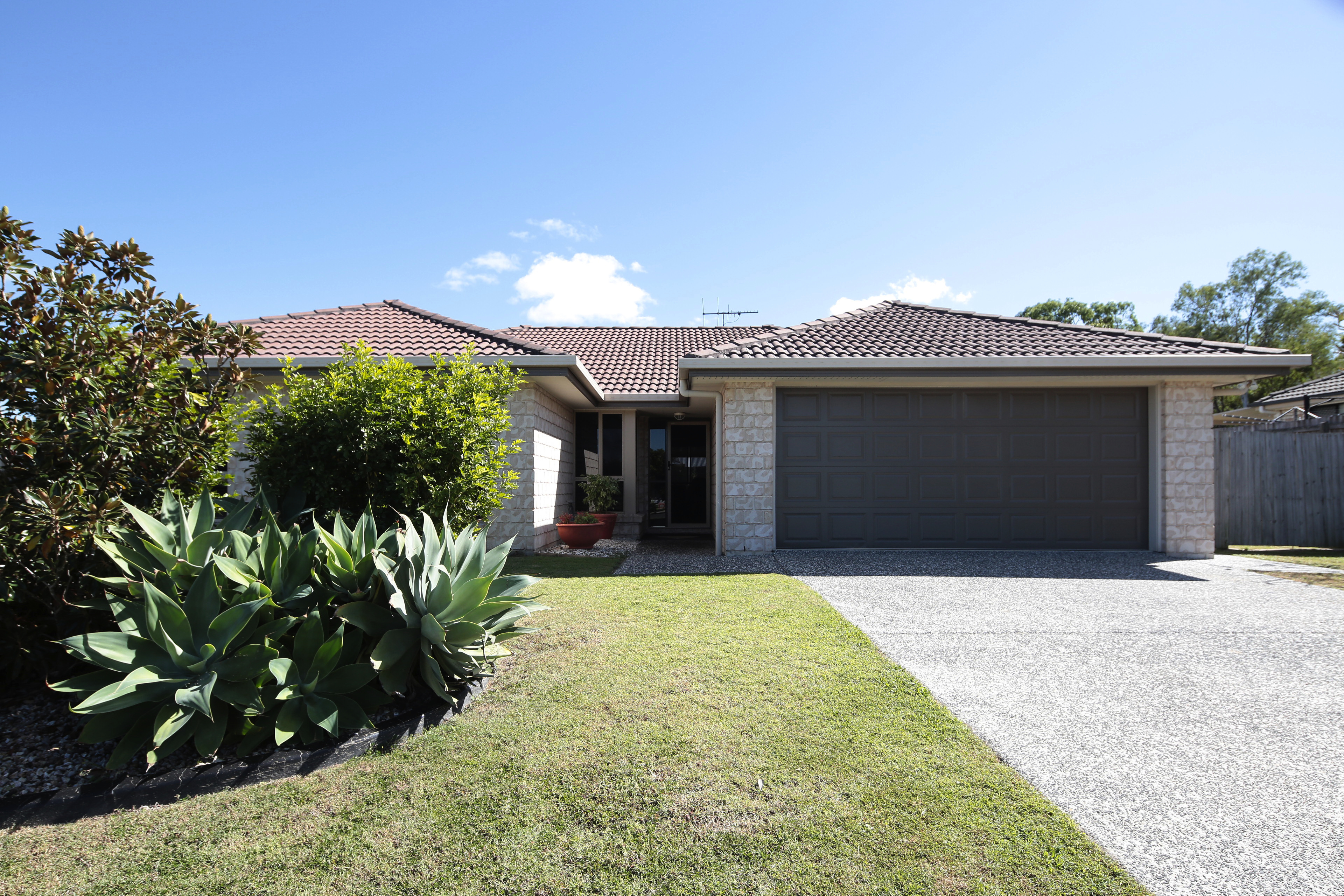 40 Burswood Cl