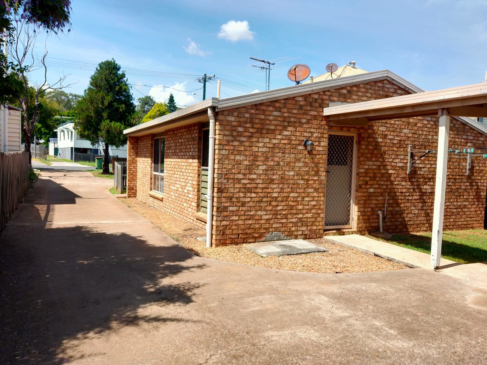 22A Lindsay St