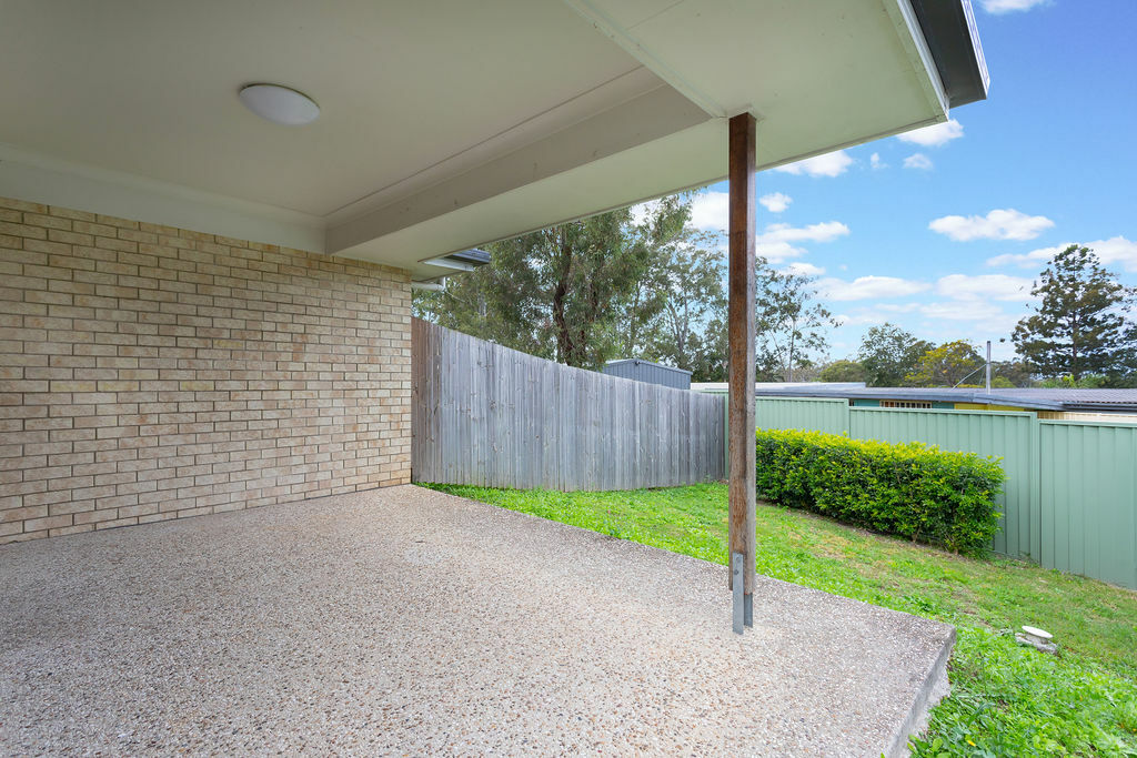 Walkers Real Estate 2 Bedroom Unit perfect for downsizer!