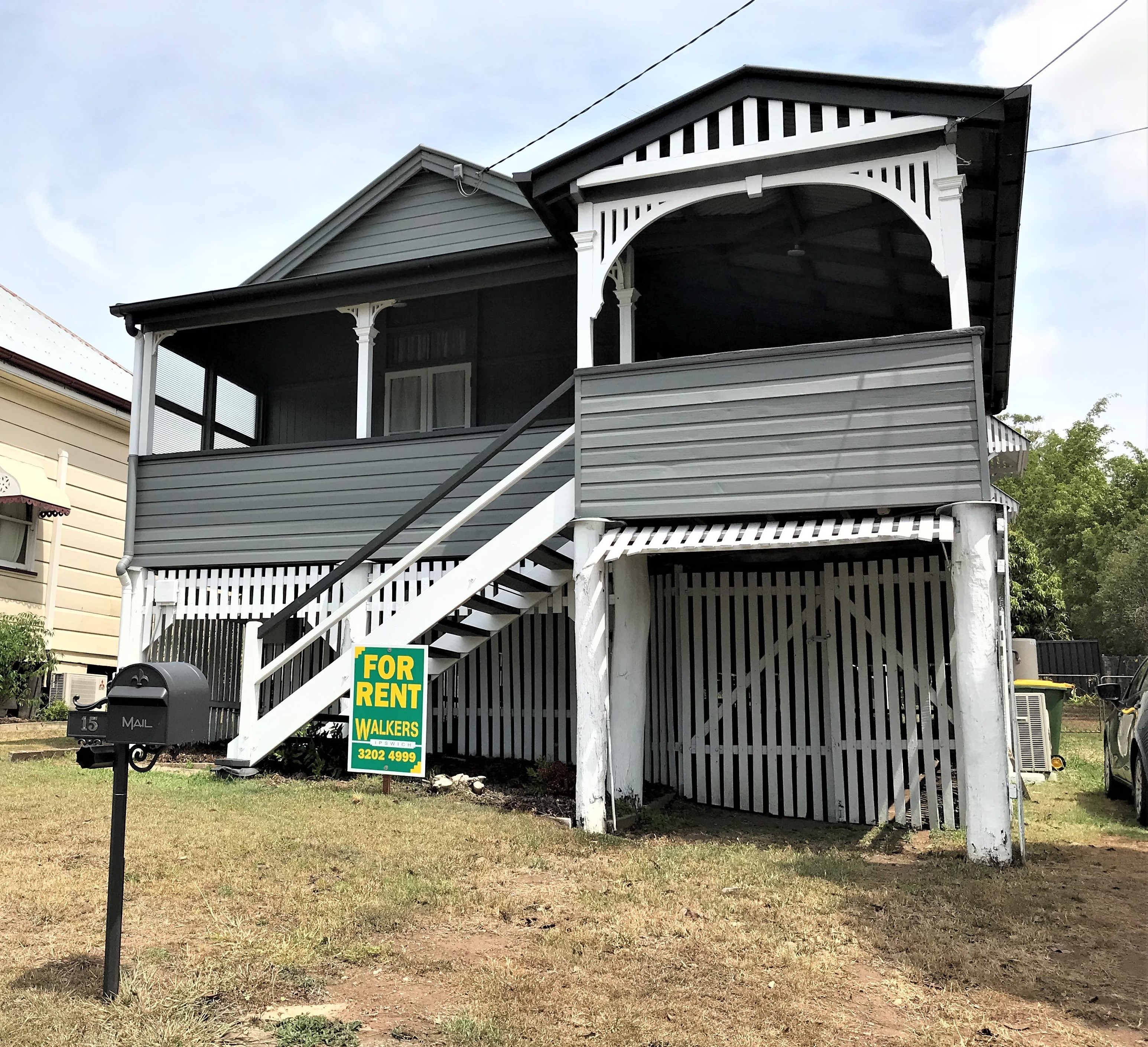 15 Warwick Rd