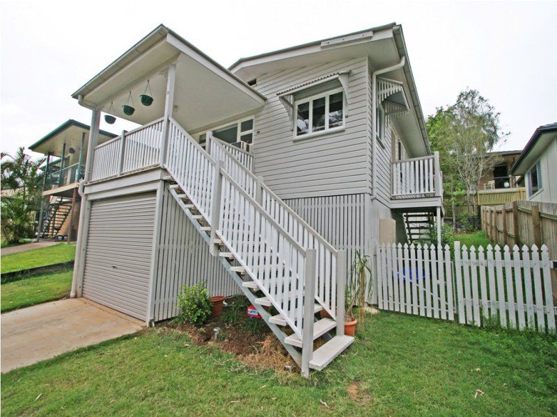 35 John Street, Bundamba QLD 4304