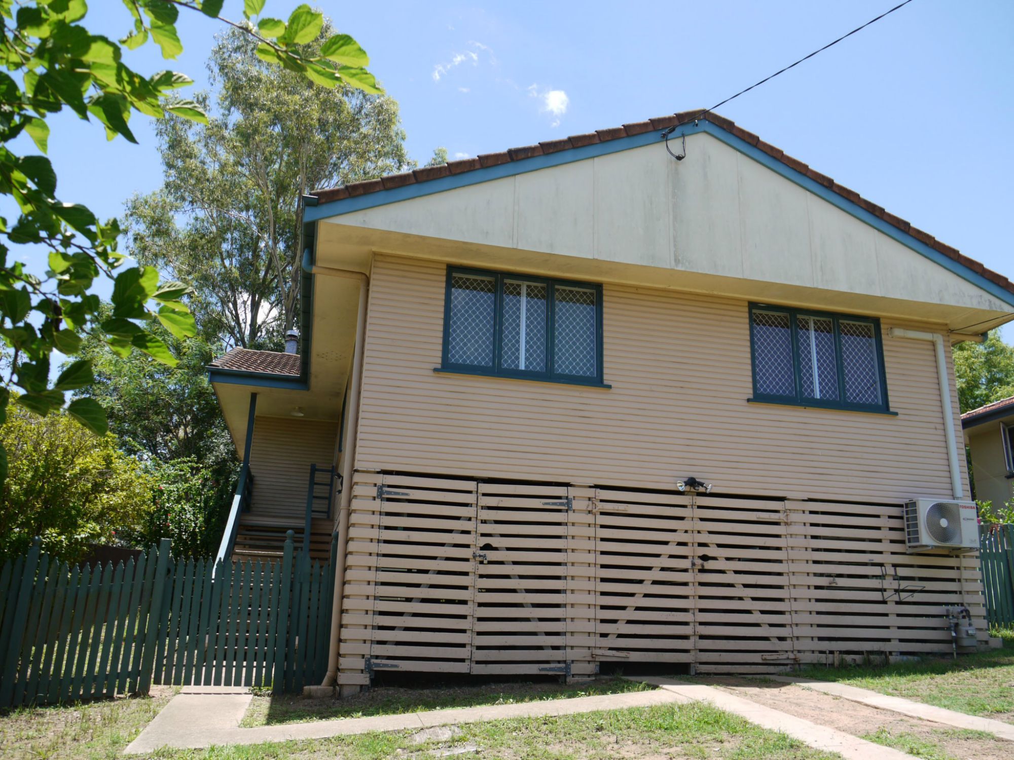 37 Kynance Street, Leichhardt QLD 4305