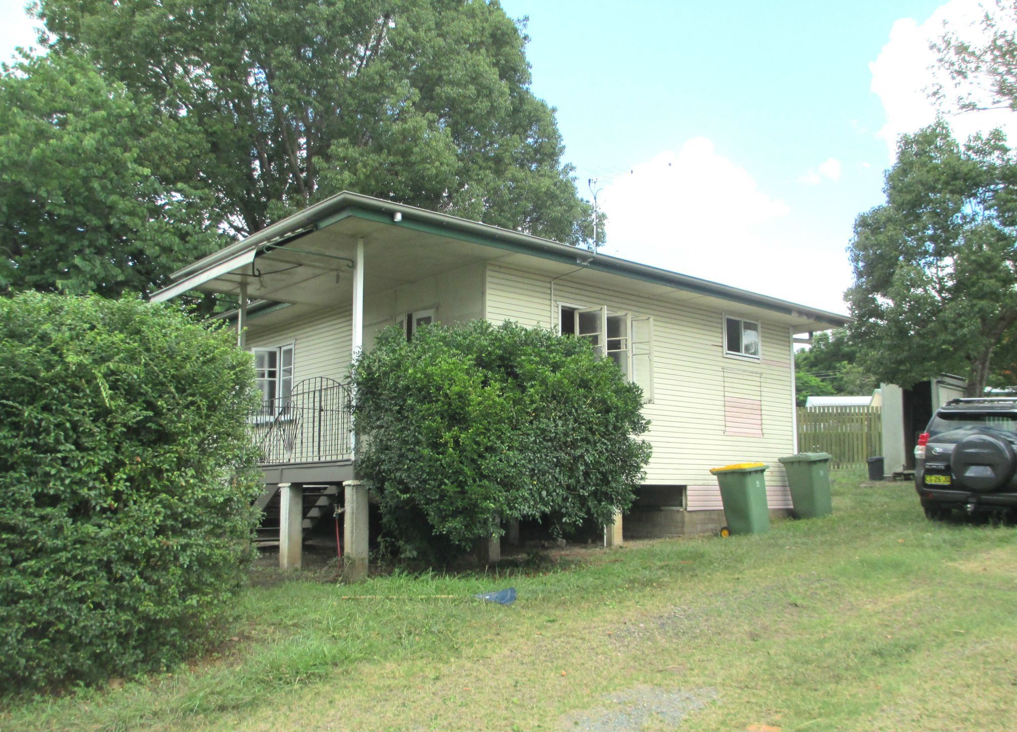 13 Creek Street