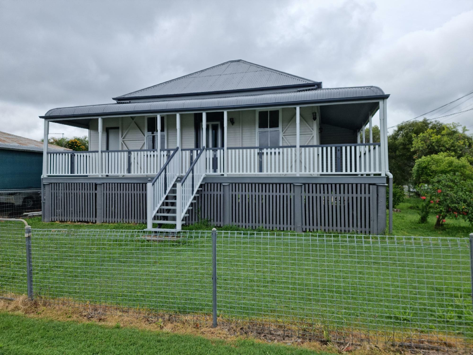 20 Woodford St