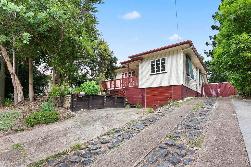 Walkers Real Estate Affordable Home Handy Location