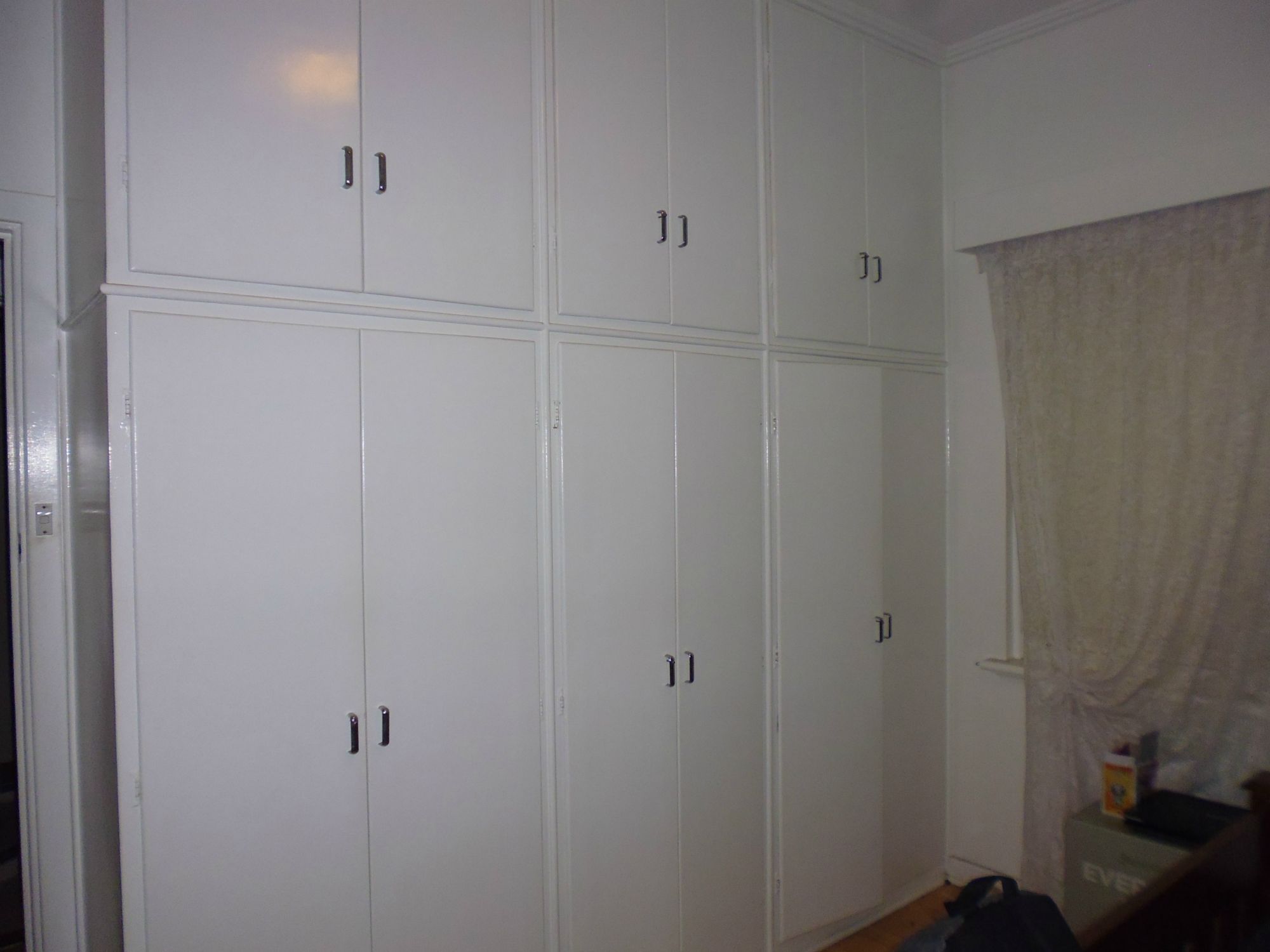 ENJOY THE POSITION Wardle Co Real Estate