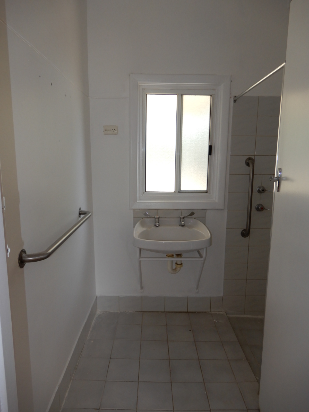 Renovated 2 Bedroom Cottage Wardle Co Real Estate