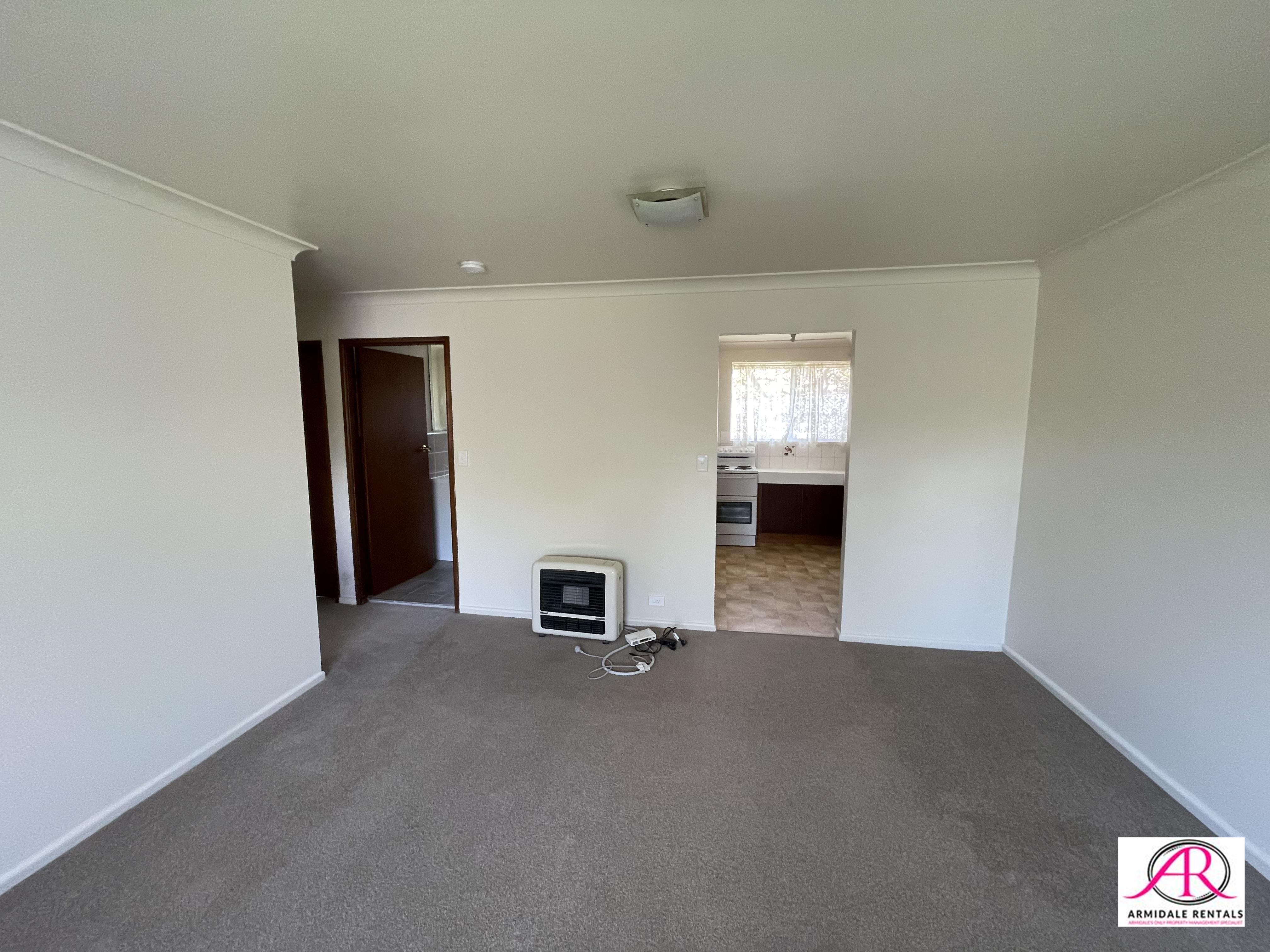 Quiet 2 Bedroom UNit Close to town Armidale Rentals